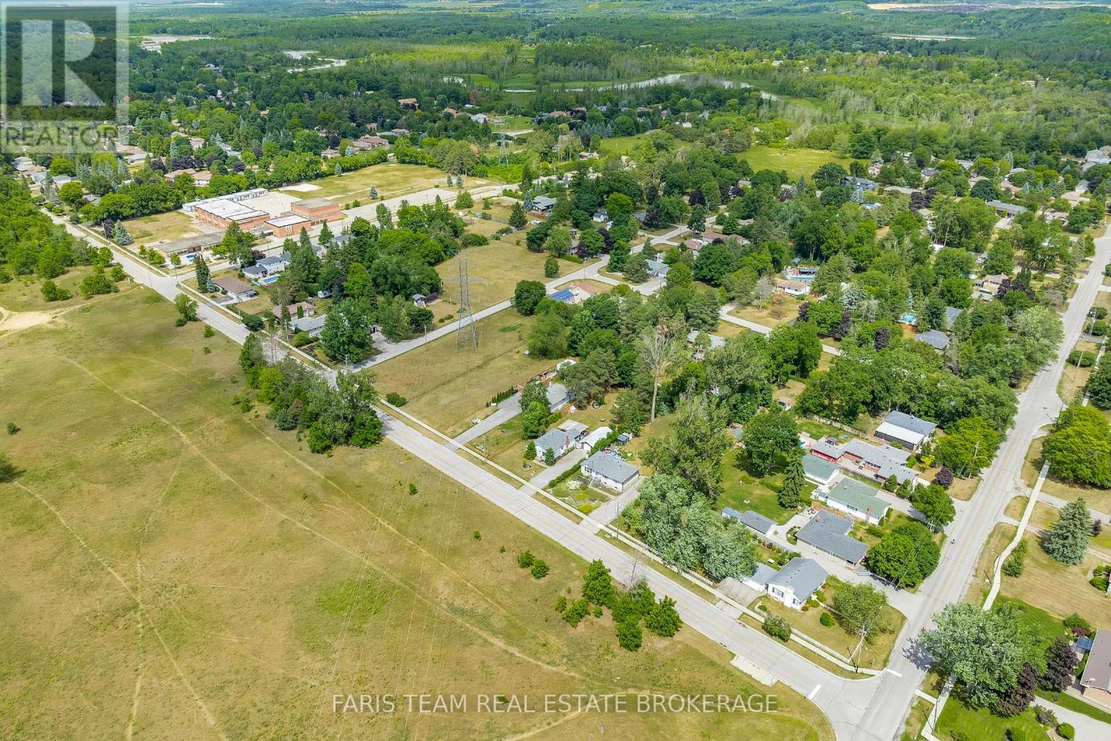 11 Park Avenue, East Gwillimbury, Ontario  L9N 1G9 - Photo 28 - N12458212