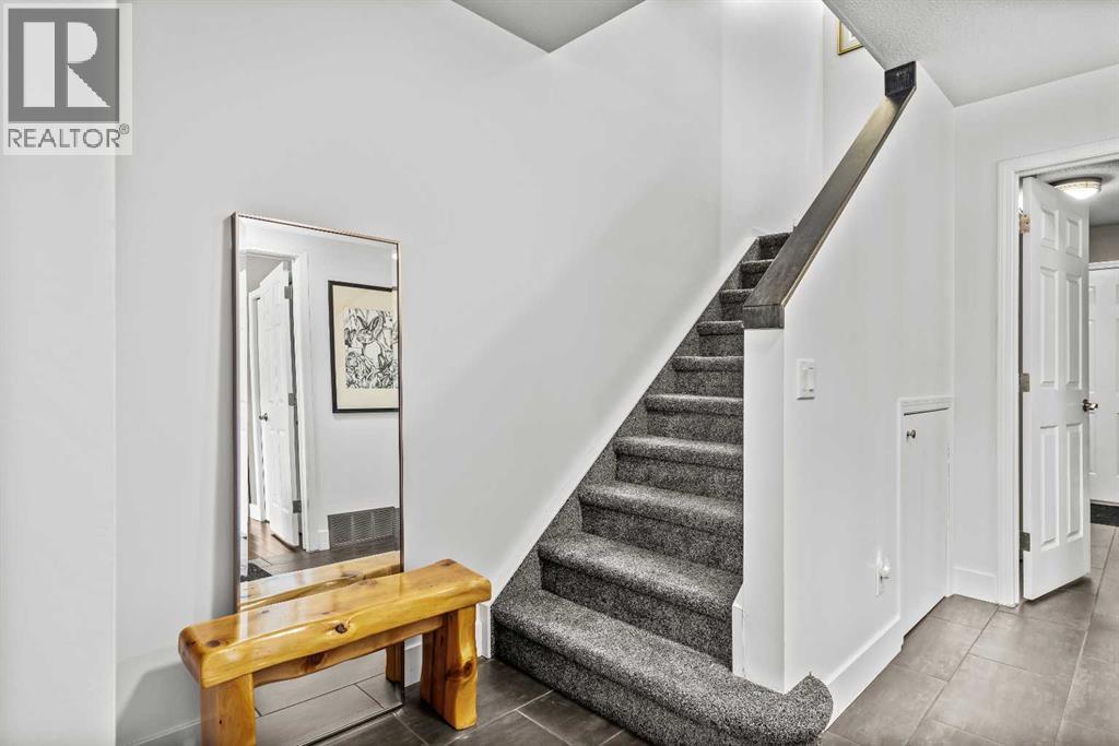 3, 601 4 Street, Canmore, Alberta  T1W 2G7 - Photo 5 - A2231789
