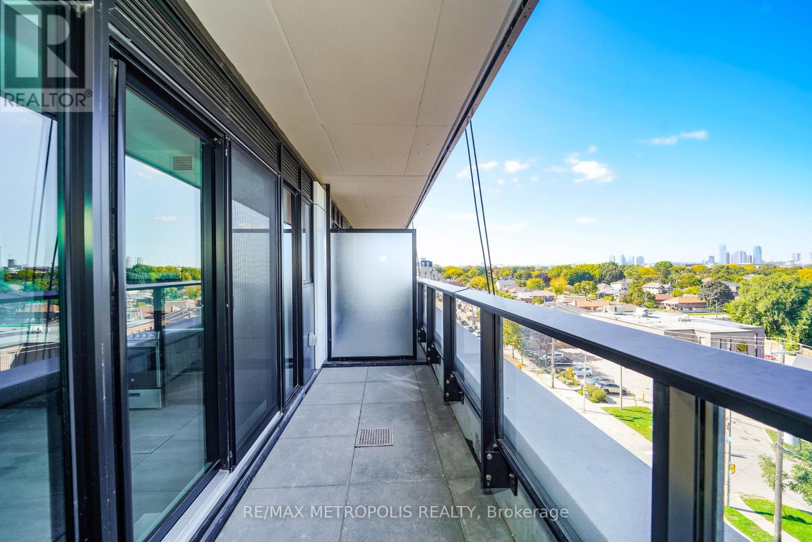 720 - 801 The Queensway, Toronto, Ontario  M6N 1K8 - Photo 33 - W12458214