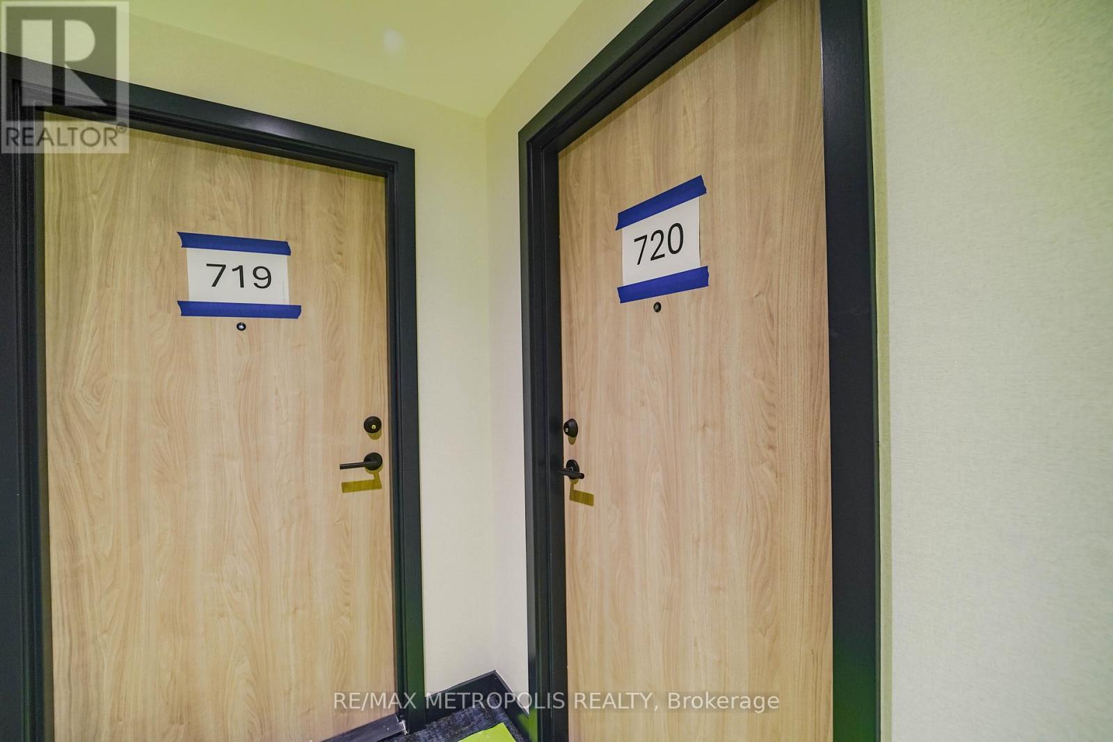 720 - 801 The Queensway, Toronto, Ontario  M6N 1K8 - Photo 8 - W12458214