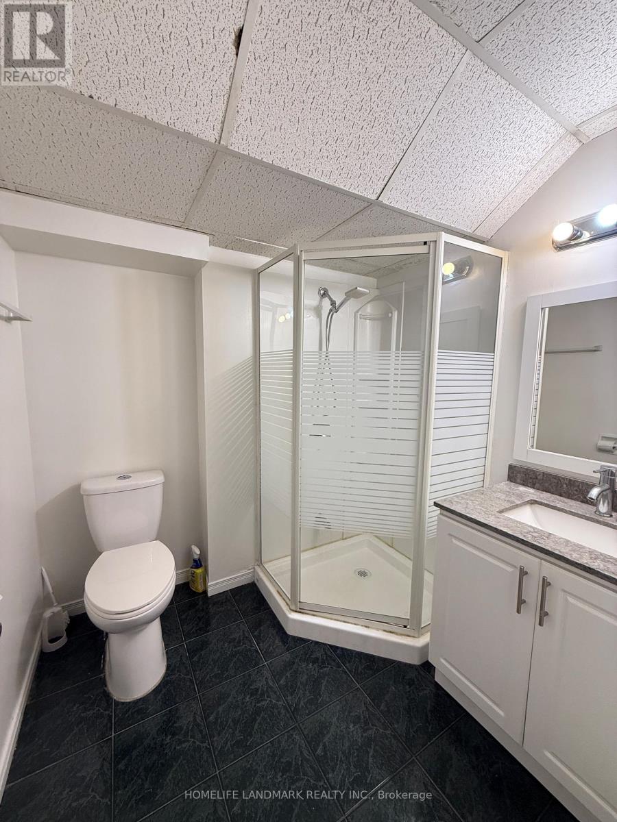 5932 Hemingway Road, Mississauga, Ontario  L5M 5M1 - Photo 6 - W12458227