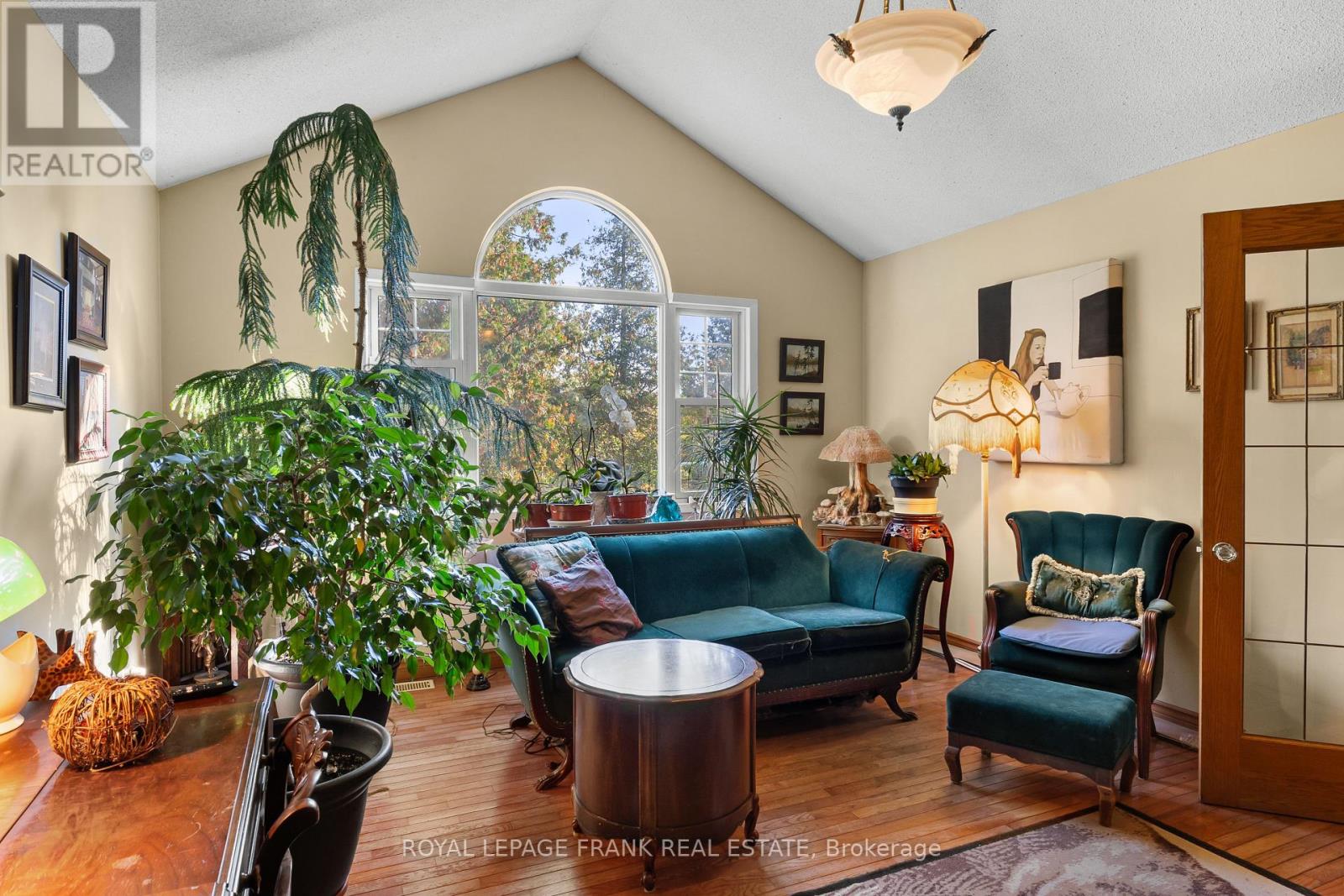 2269 Thurstonia Road, Kawartha Lakes, Ontario  K0M 1L0 - Photo 6 - X12458255