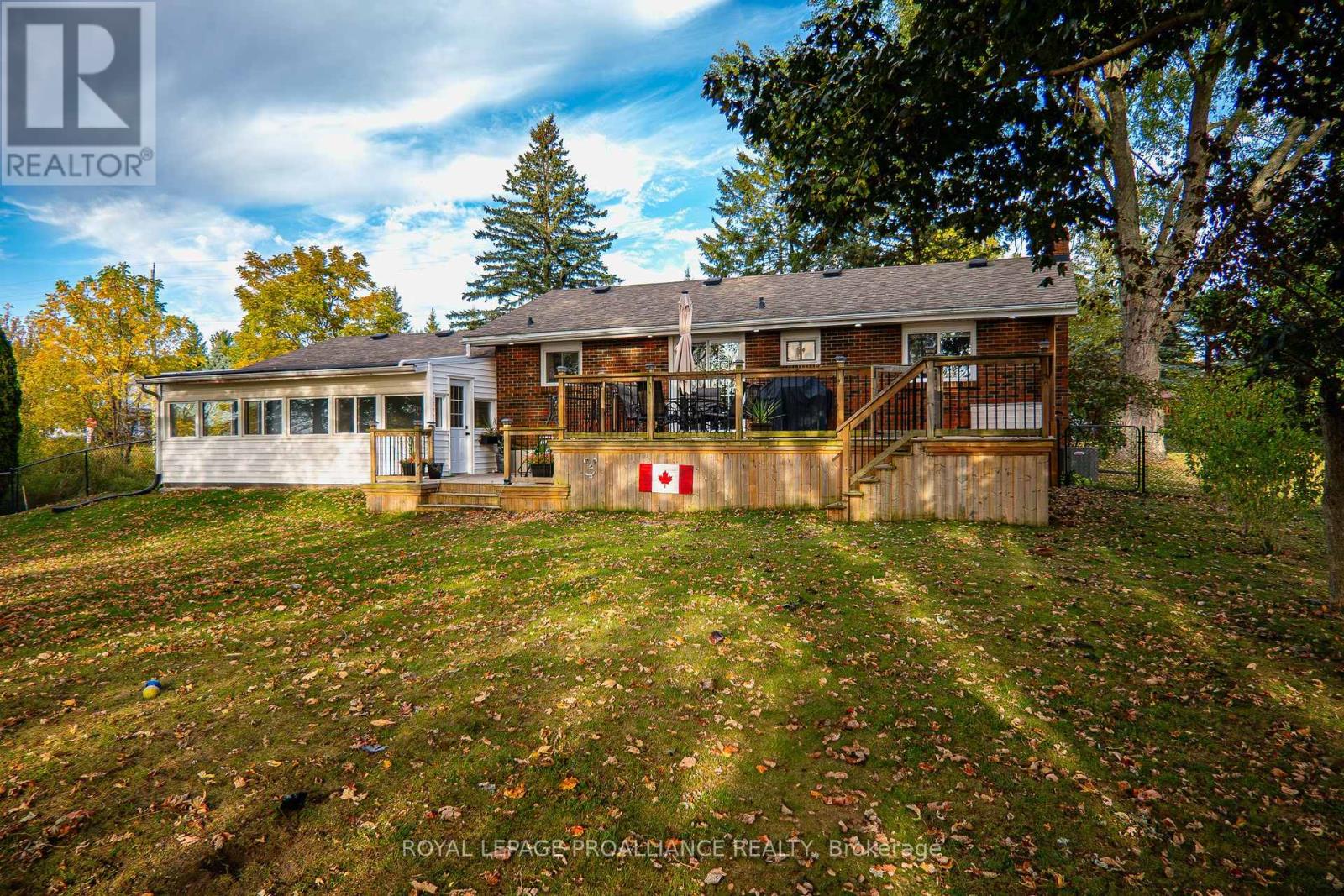 163 Avonlough Road, Belleville (Belleville Ward), Ontario  K8N 4Z2 - Photo 13 - X12458279