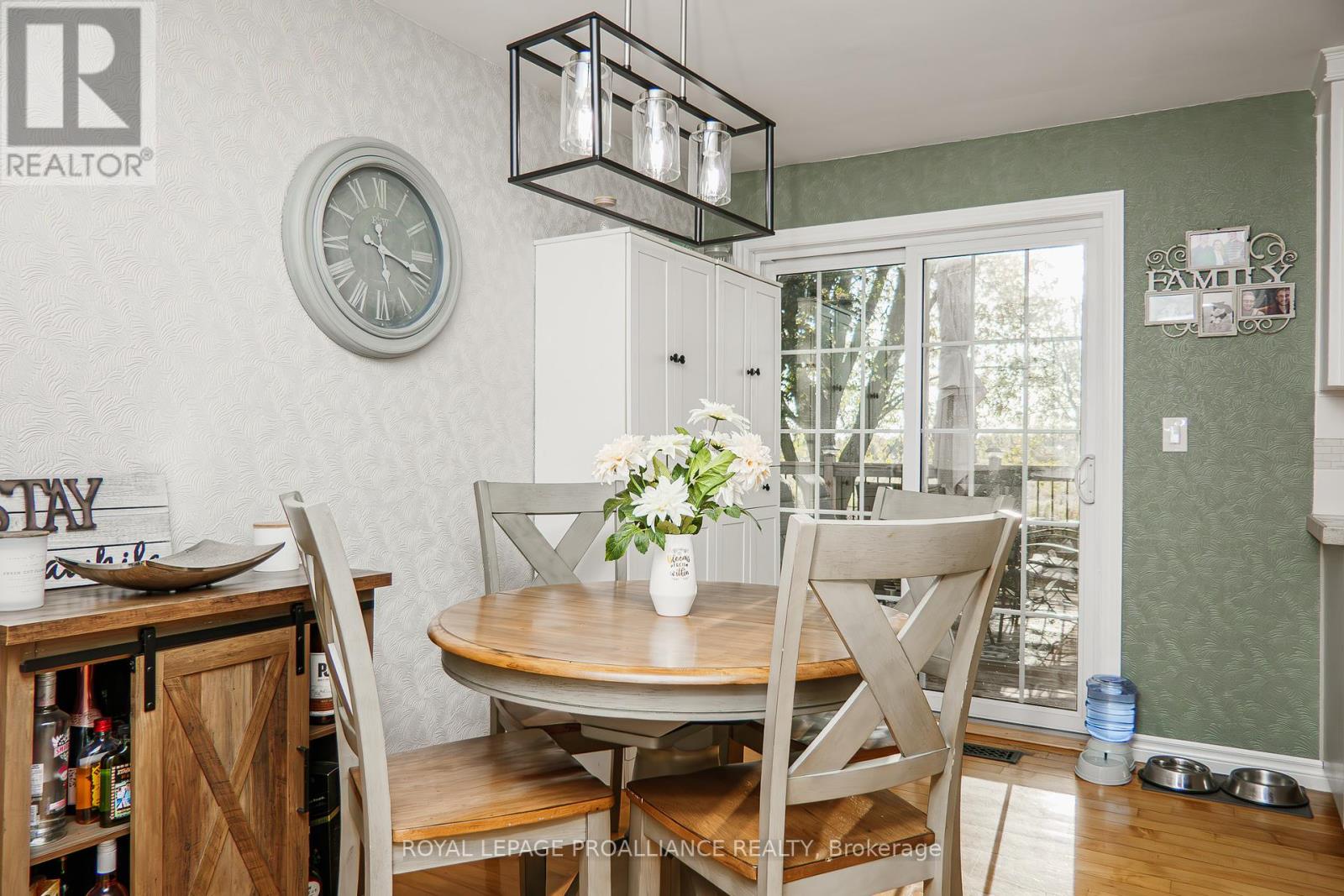 163 Avonlough Road, Belleville (Belleville Ward), Ontario  K8N 4Z2 - Photo 32 - X12458279