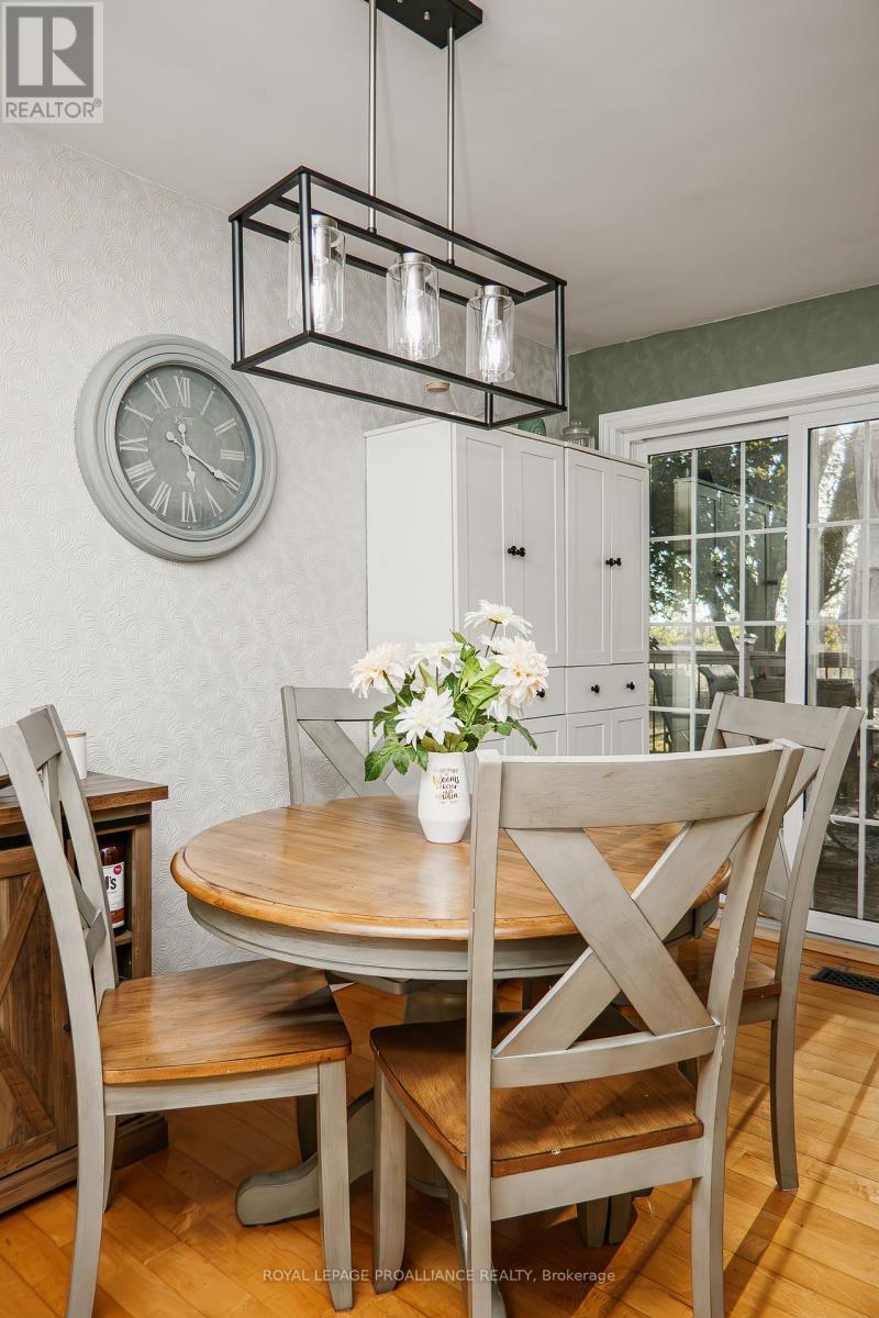 163 Avonlough Road, Belleville (Belleville Ward), Ontario  K8N 4Z2 - Photo 34 - X12458279