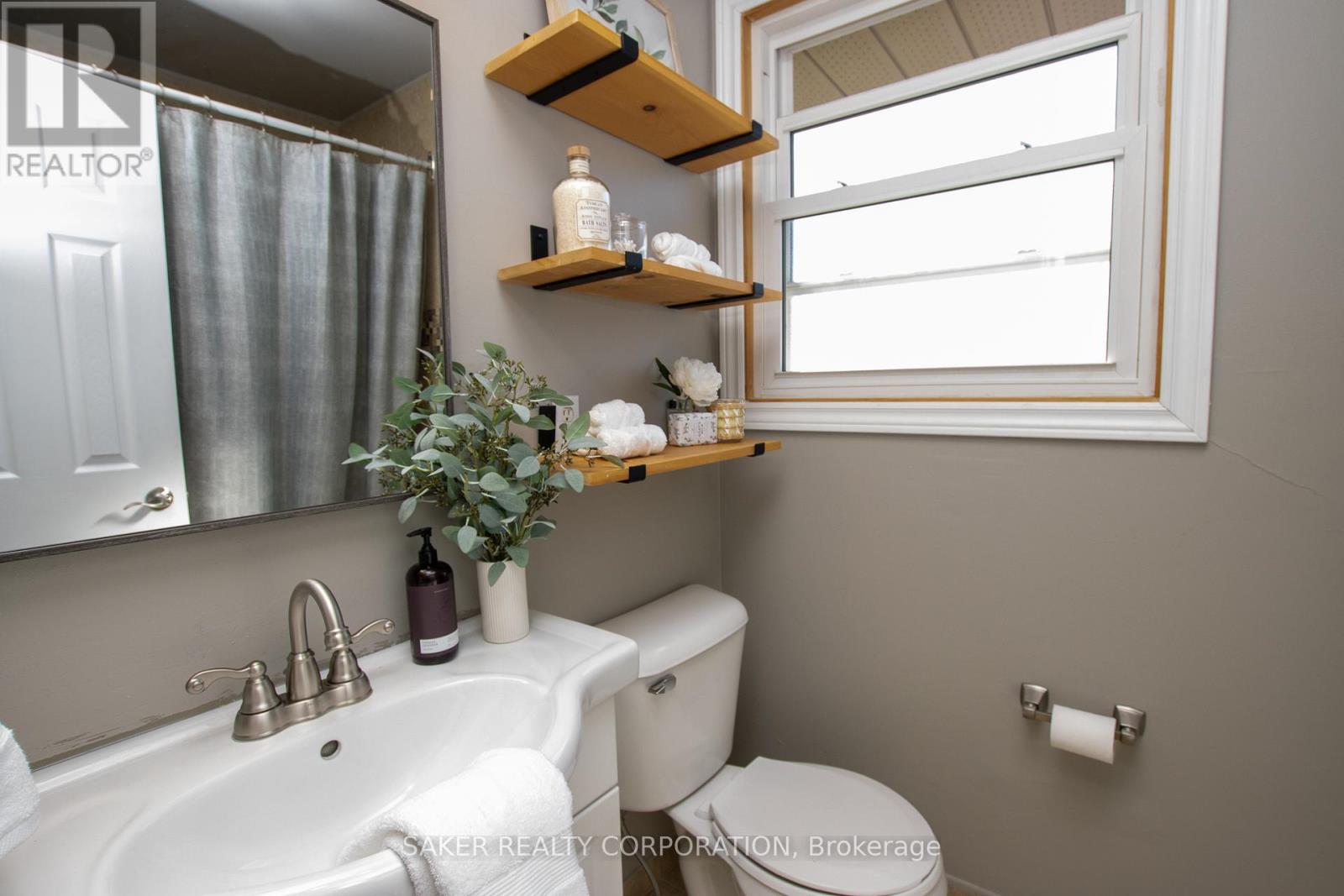 146 Simcoe Street, South Huron, Ontario  N0M 1S1 - Photo 14 - X12458271