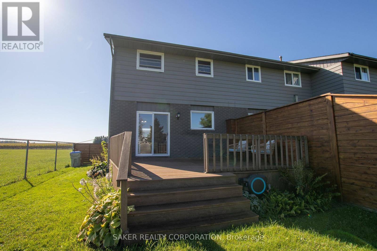 146 Simcoe Street, South Huron, Ontario  N0M 1S1 - Photo 25 - X12458271