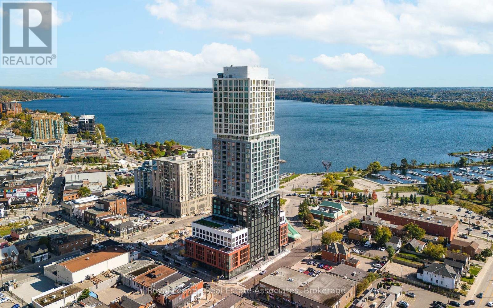 1005 - 39 MARY ST STREET, Barrie, Ontario