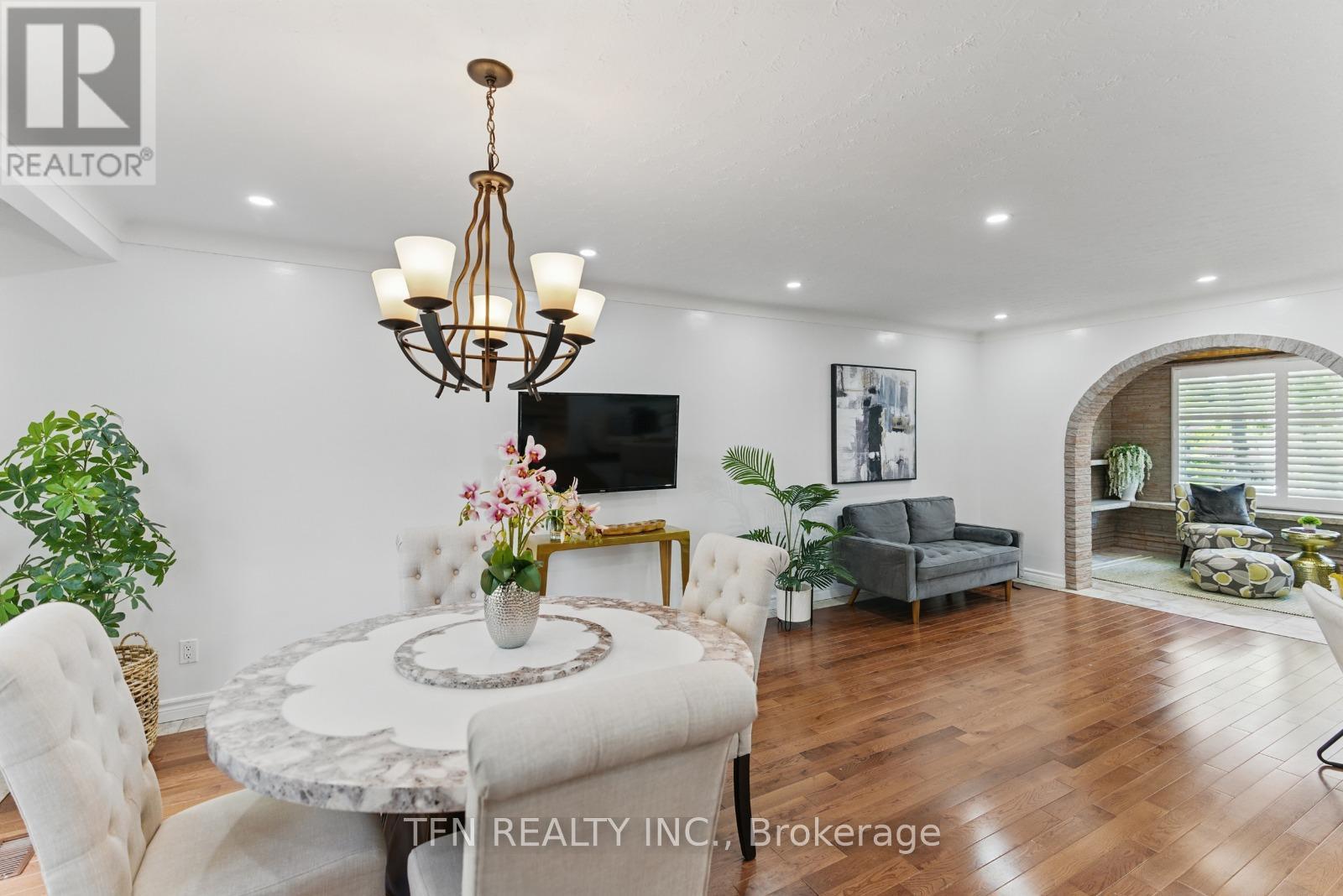 4124 Preston Avenue, Niagara Falls, Ontario  L2H 2C5 - Photo 12 - X12458216
