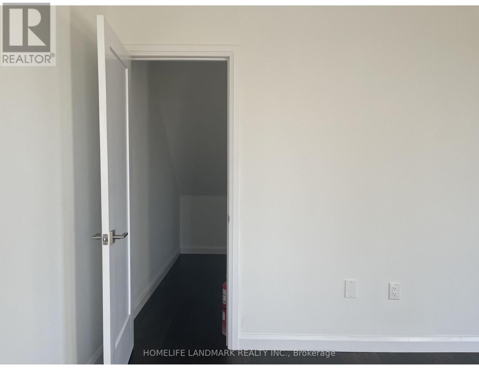 31 - 1169 Garner Road E, Hamilton, Ontario  L9G 0G8 - Photo 23 - X12458218