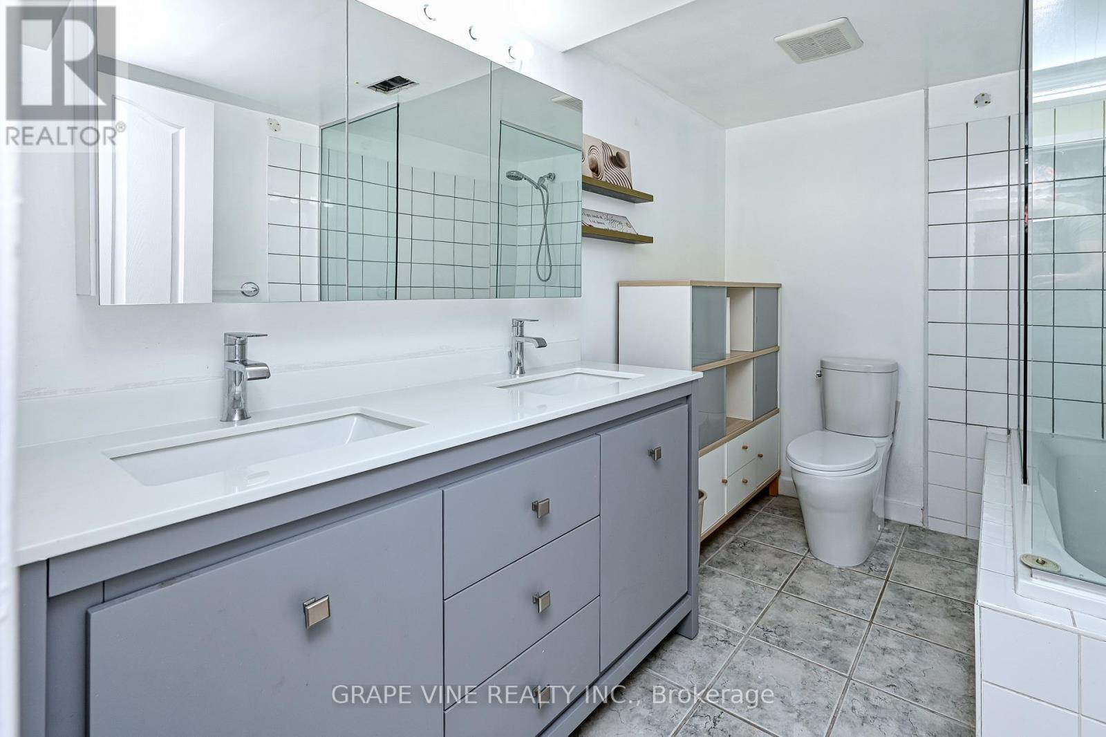 777 Rolling River Crescent, Ottawa, Ontario  K1V 1M2 - Photo 30 - X12458250