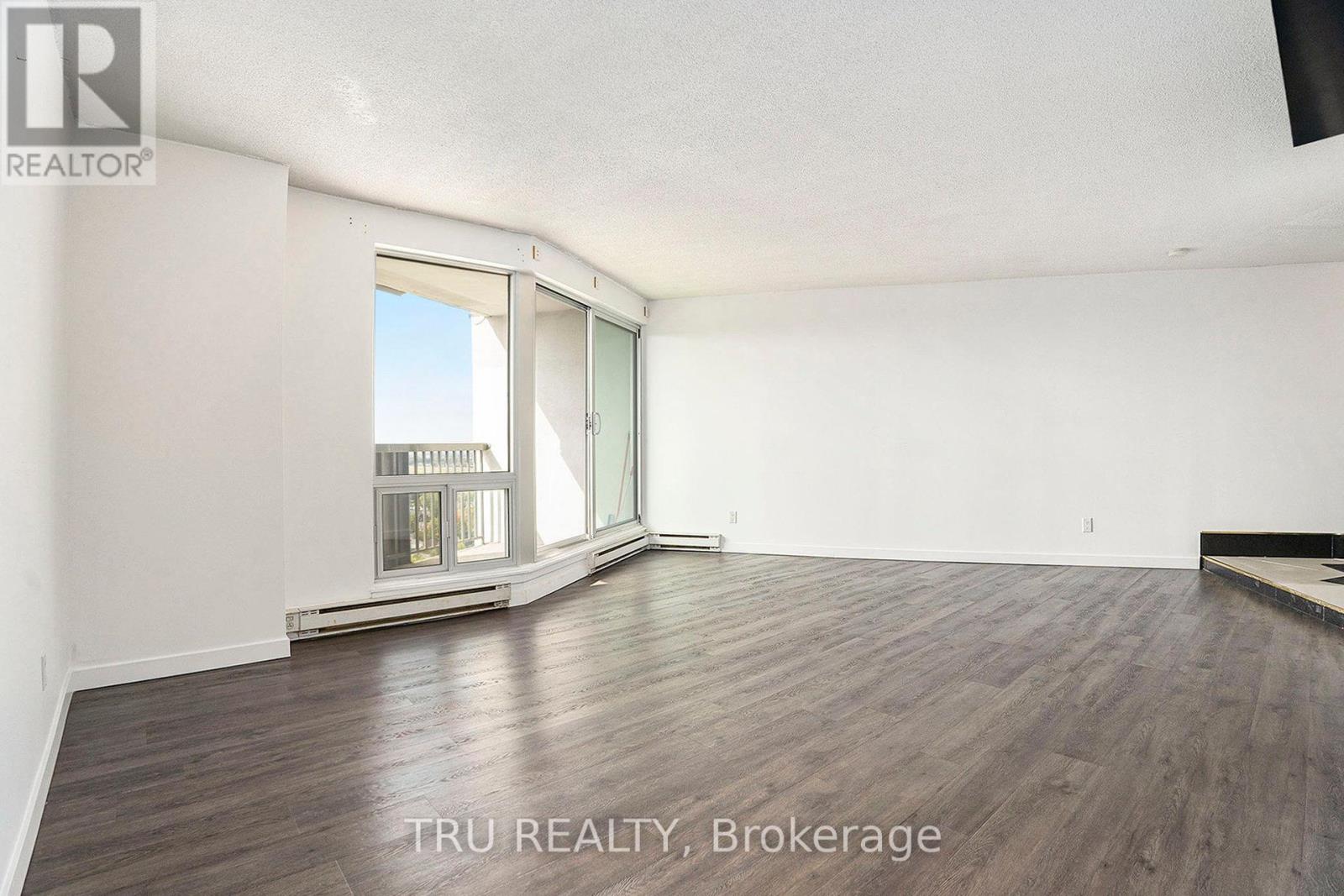 2502 - 1380 Prince Of Wales Drive, Ottawa, Ontario  K2C 3N5 - Photo 5 - X12458251