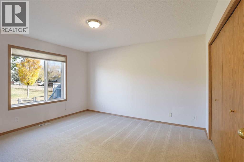13 Fairview Park Lane W, Brooks, Alberta  T1R 1G9 - Photo 15 - A2263773