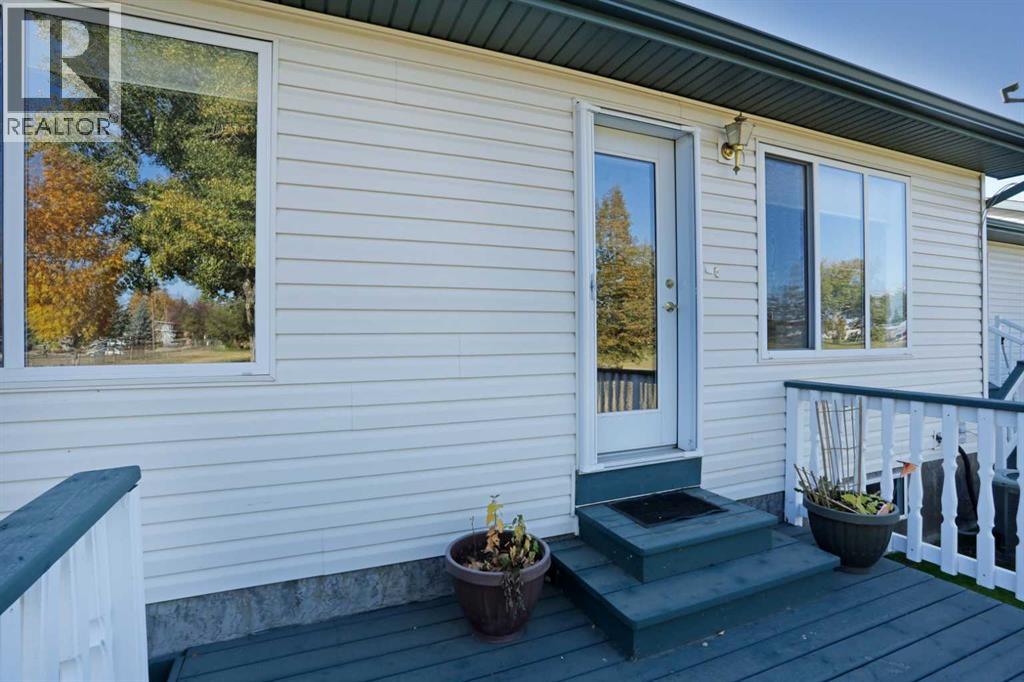 13 Fairview Park Lane W, Brooks, Alberta  T1R 1G9 - Photo 32 - A2263773