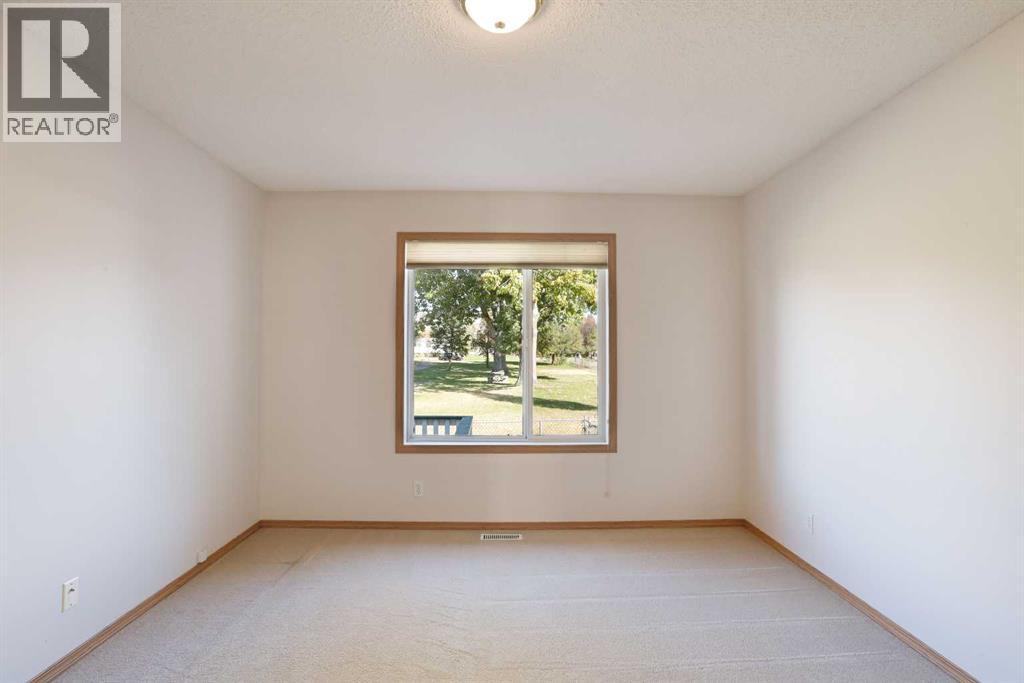 13 Fairview Park Lane W, Brooks, Alberta  T1R 1G9 - Photo 16 - A2263773