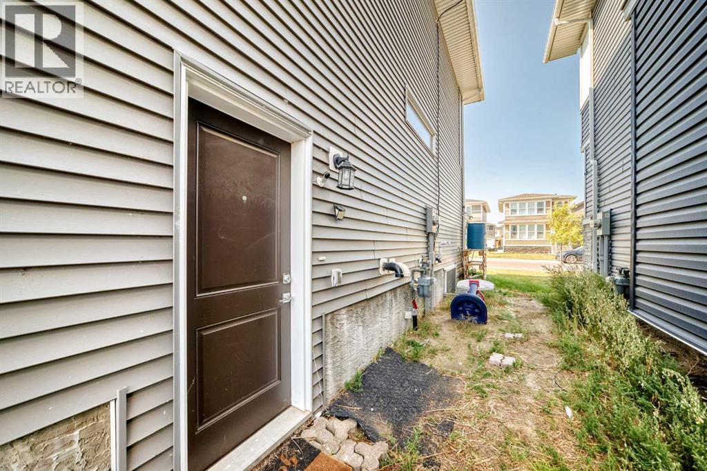 124 Chelsea Glen, Chestermere, Alberta  T1X 2P4 - Photo 25 - A2258924