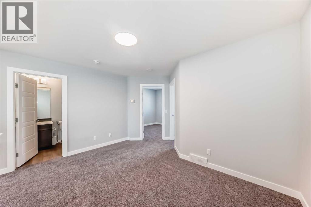 124 Chelsea Glen, Chestermere, Alberta  T1X 2P4 - Photo 18 - A2258924