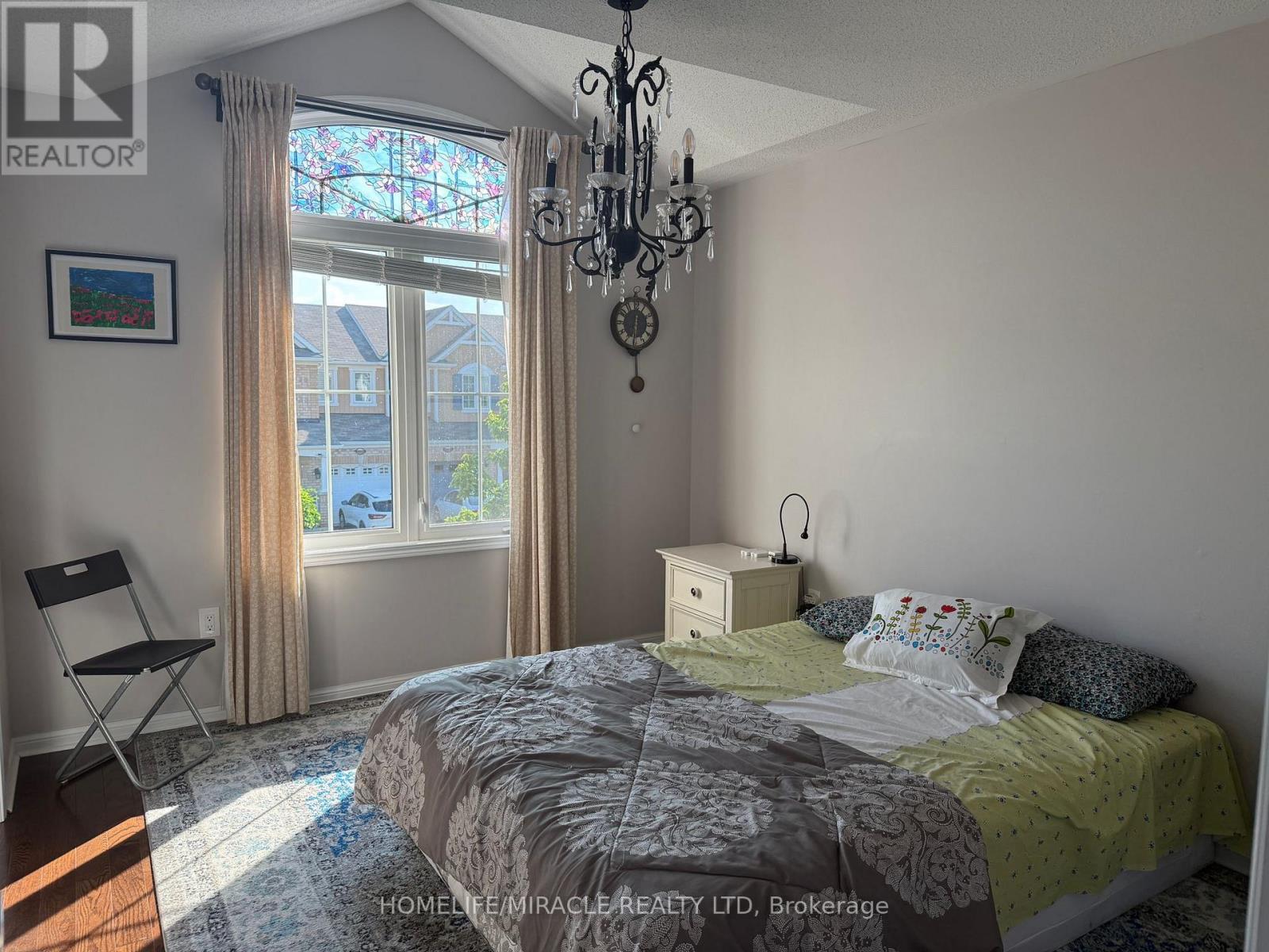 422 Cavanagh Lane, Milton, Ontario  L9T 8G6 - Photo 18 - W12312698