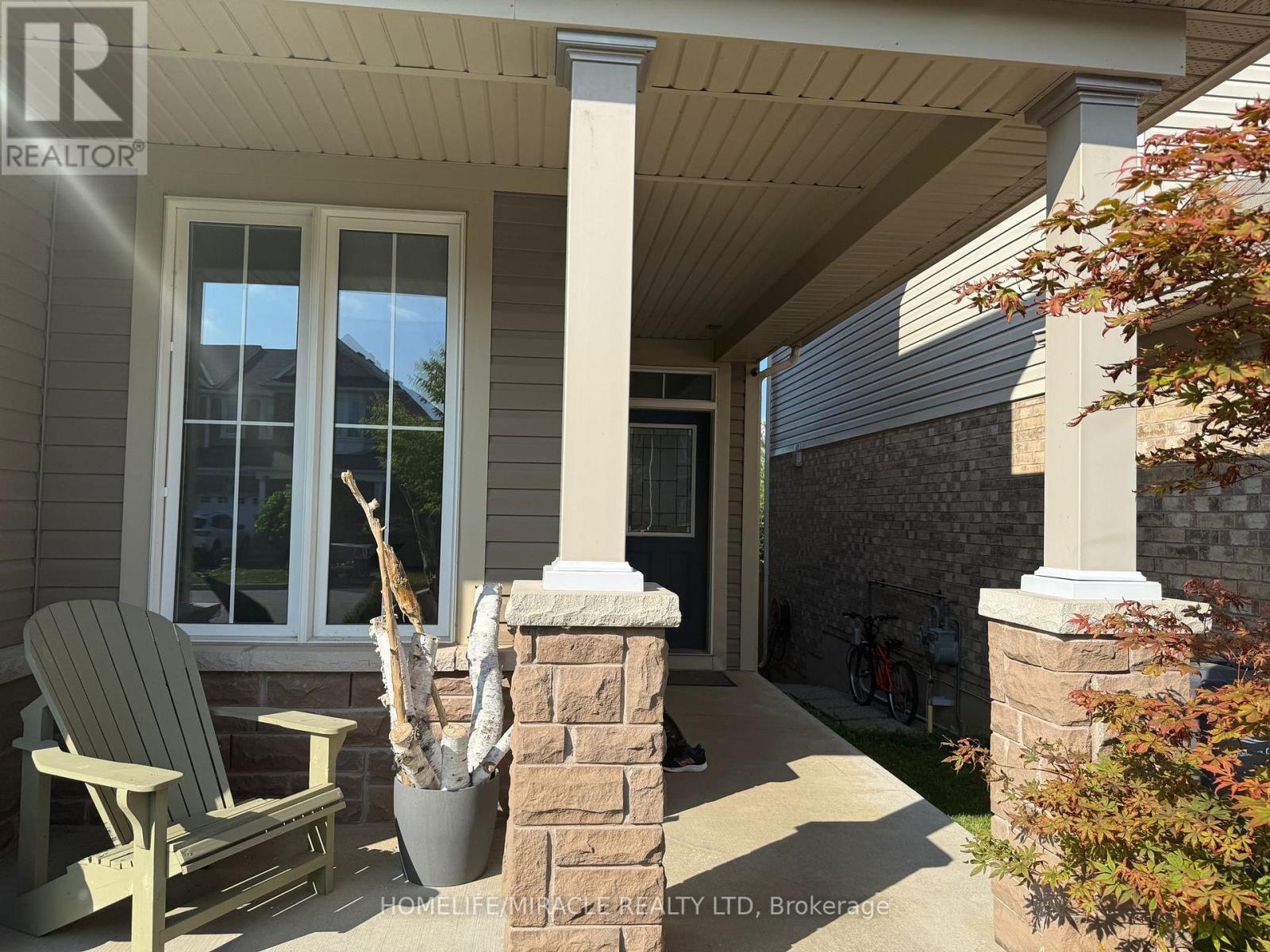 422 Cavanagh Lane, Milton, Ontario  L9T 8G6 - Photo 6 - W12312698