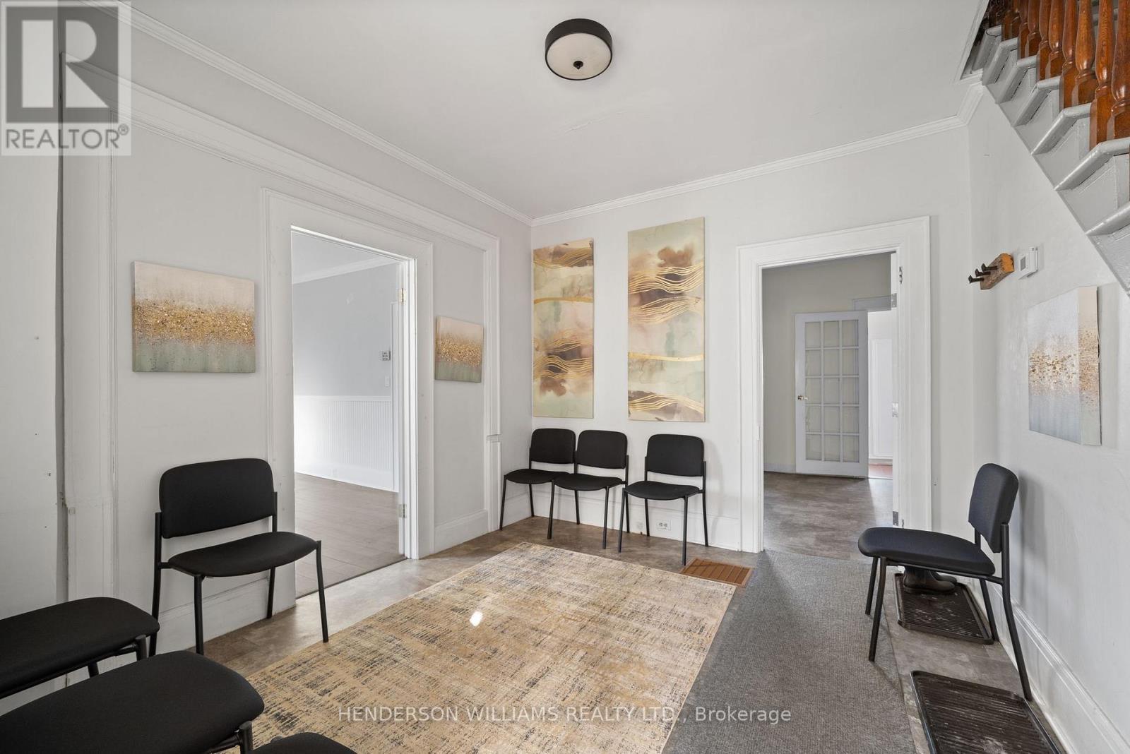 E - 1 Lake Street, Prince Edward County, Ontario  K0K 2T0 - Photo 8 - X12375993