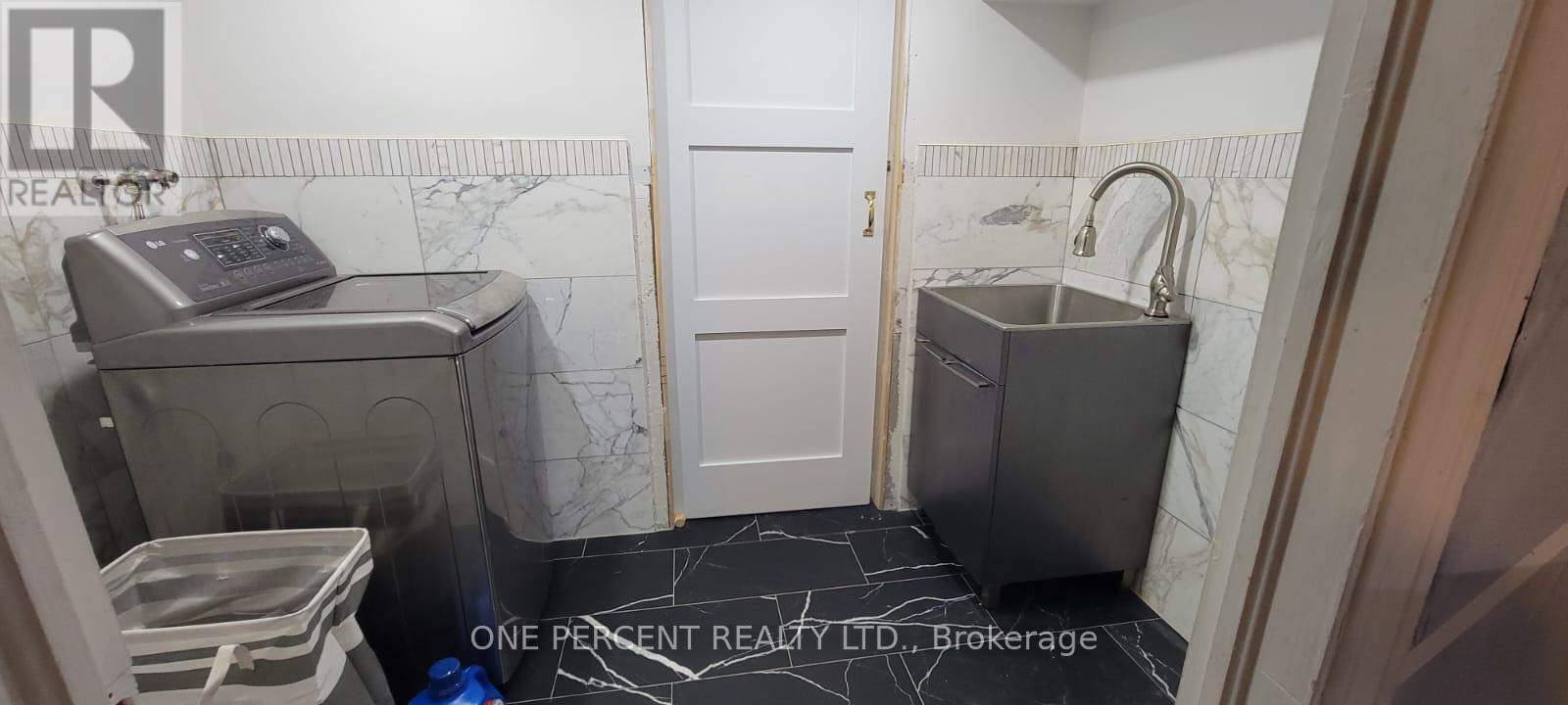 3417 Palgrave Road, Mississauga, Ontario  L5B 1V9 - Photo 14 - W12445826