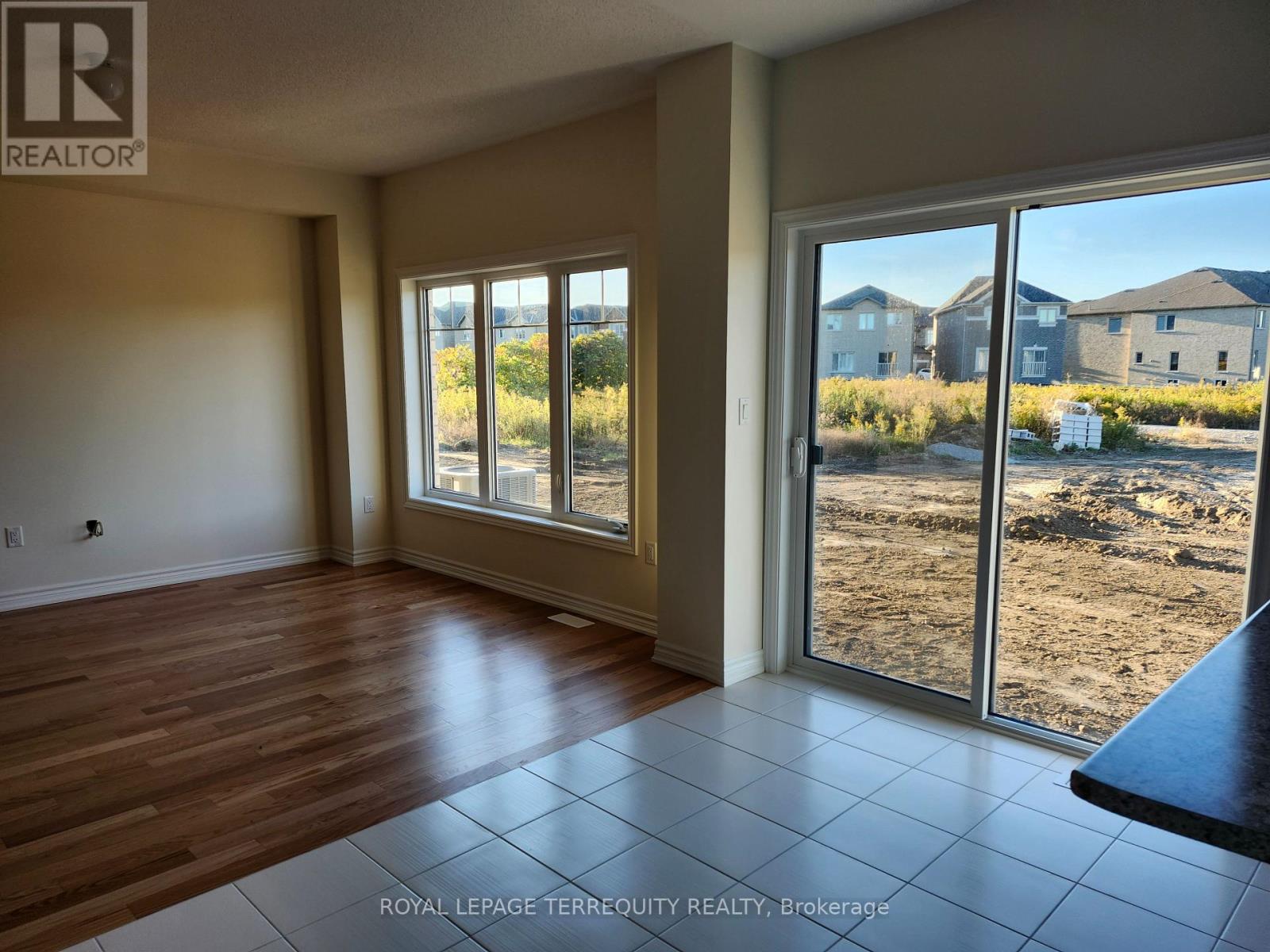 1128 Skyridge Boulevard, Pickering, Ontario  L1X 0M7 - Photo 11 - E12458235