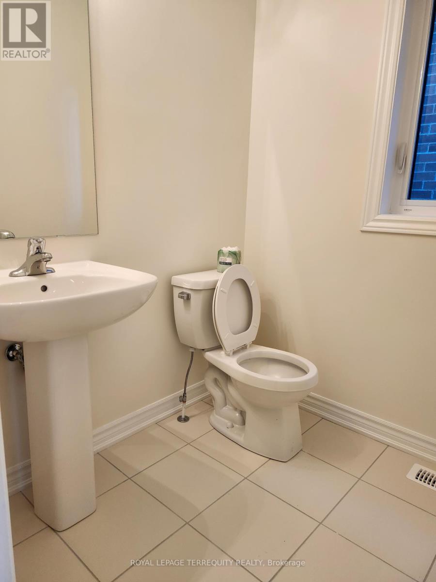1128 Skyridge Boulevard, Pickering, Ontario  L1X 0M7 - Photo 24 - E12458235