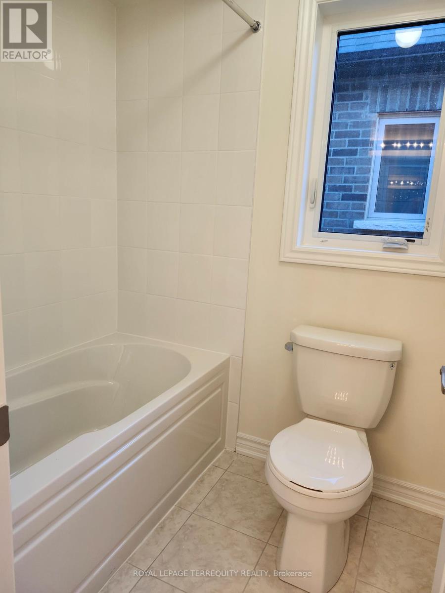 1128 Skyridge Boulevard, Pickering, Ontario  L1X 0M7 - Photo 25 - E12458235