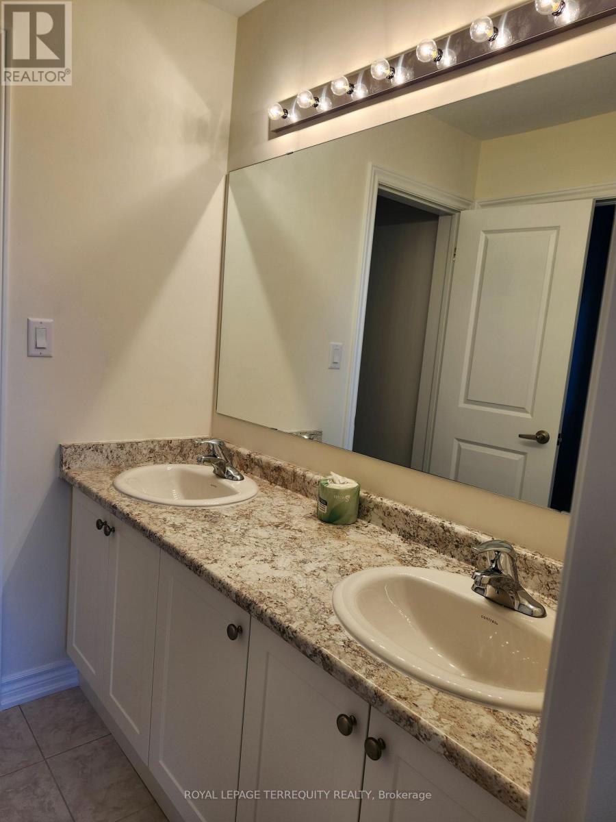 1128 Skyridge Boulevard, Pickering, Ontario  L1X 0M7 - Photo 26 - E12458235
