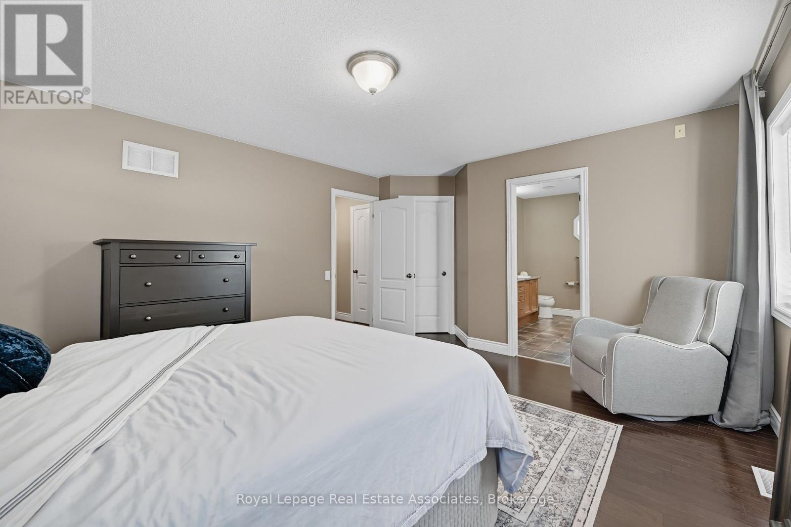 3335 Whilabout Terrace, Oakville, Ontario  L6L 0A8 - Photo 26 - W12438576