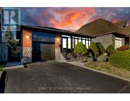 422 MAPLE LEAF DRIVE, Toronto, Ontario