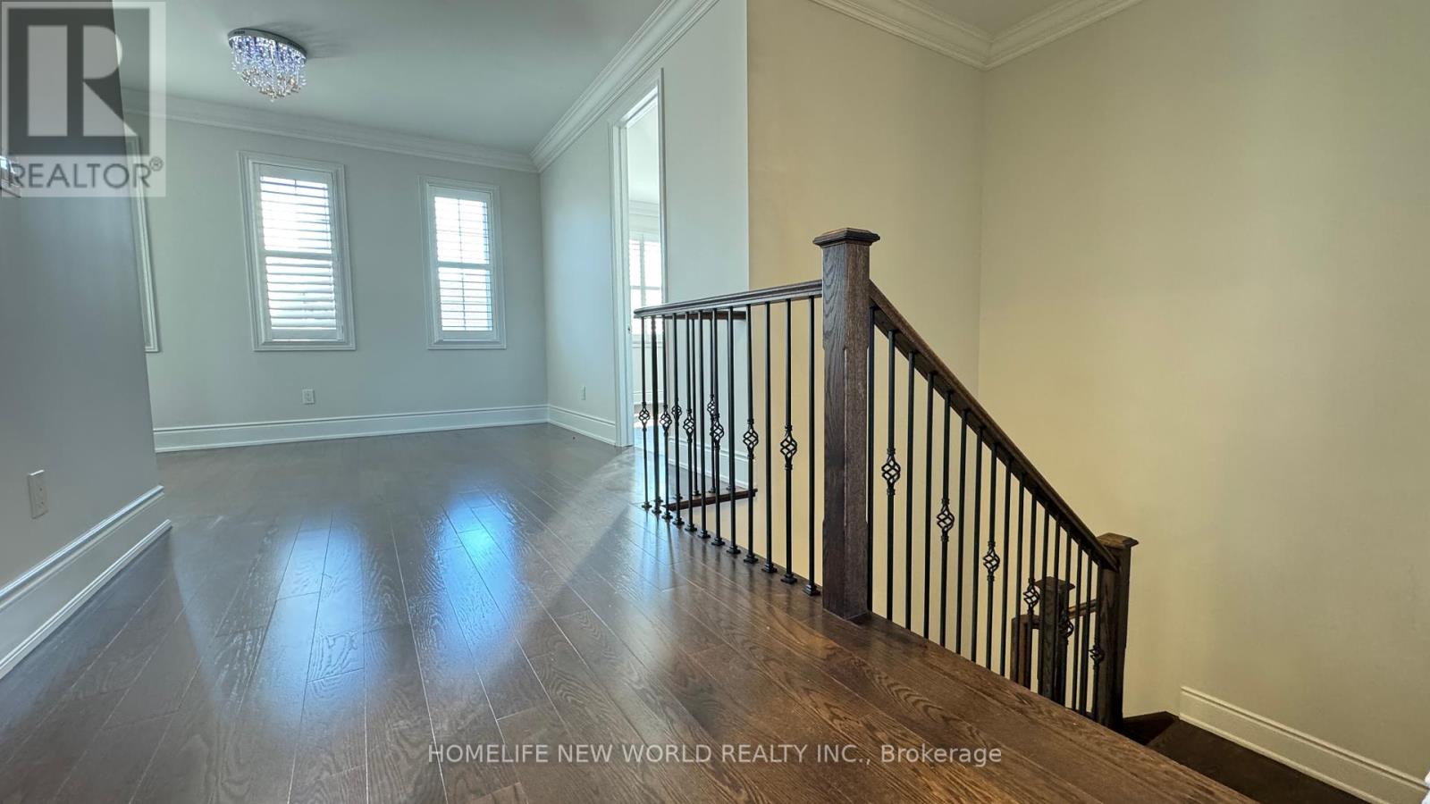 10 Ken Sinclair Crescent, Aurora, Ontario  L4G 3J1 - Photo 11 - N12458230