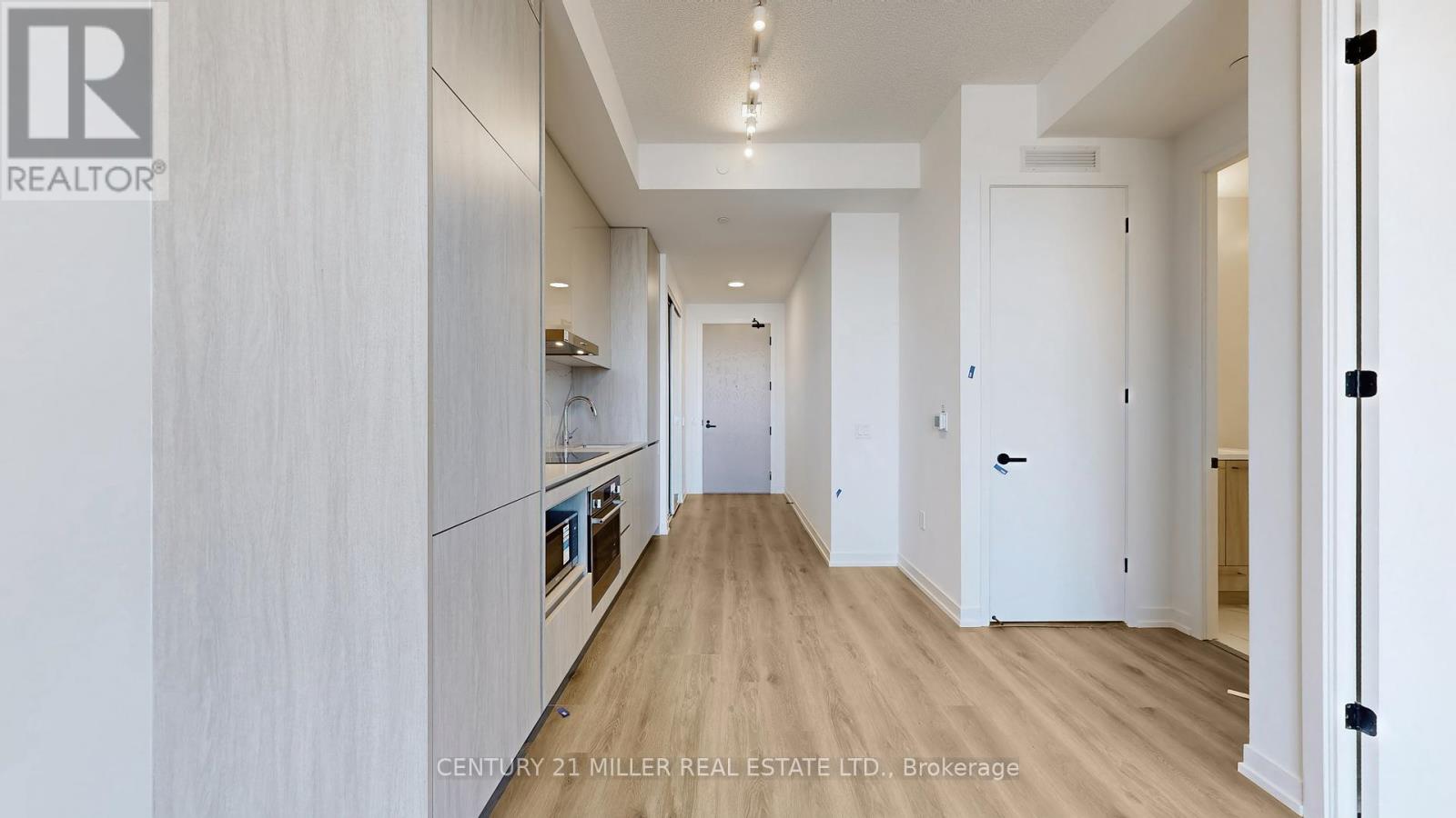 4308 - 28 Interchange Way, Vaughan, Ontario  L4K 0P8 - Photo 8 - N12458234
