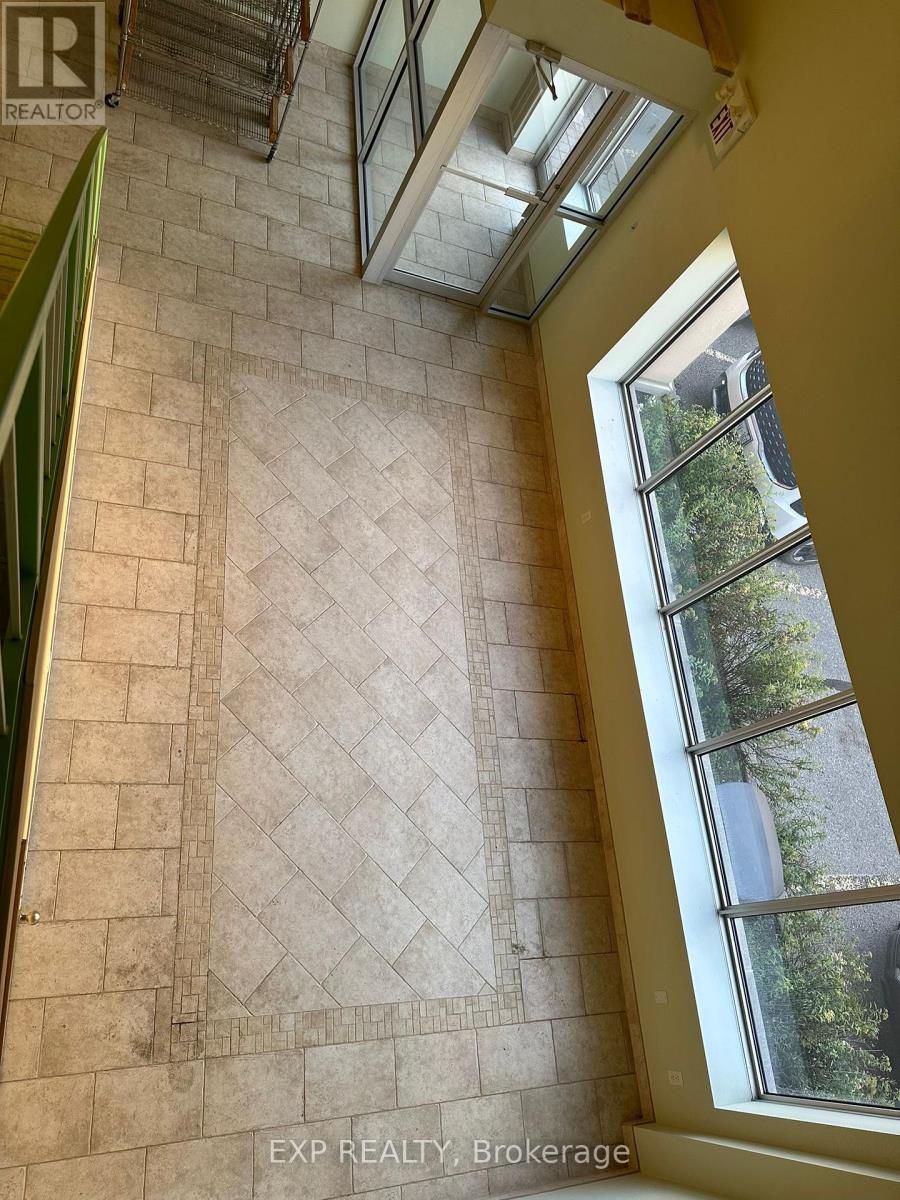 3 - 1150 Kerrisdale Boulevard, Newmarket, Ontario  L3Y 8L3 - Photo 5 - N12458248