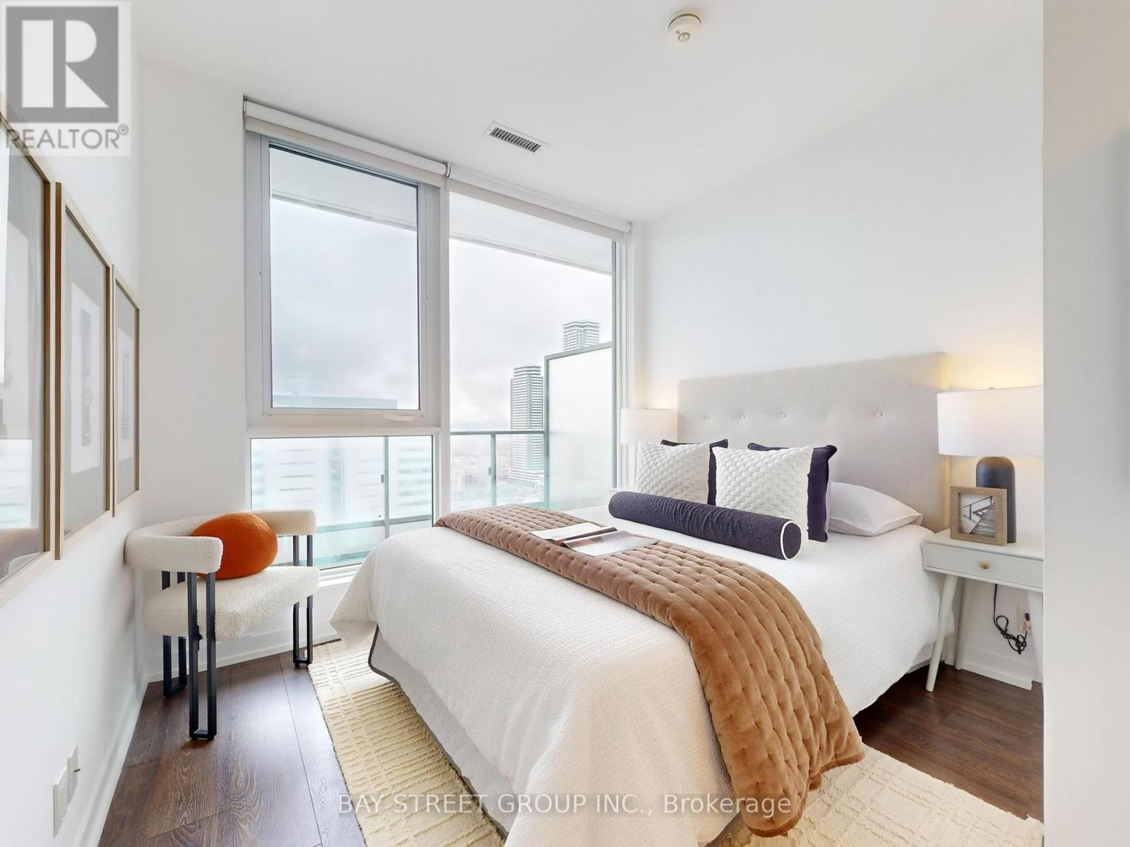 2308 - 5 Buttermill Avenue, Vaughan, Ontario  L4K 0J5 - Photo 19 - N12458288