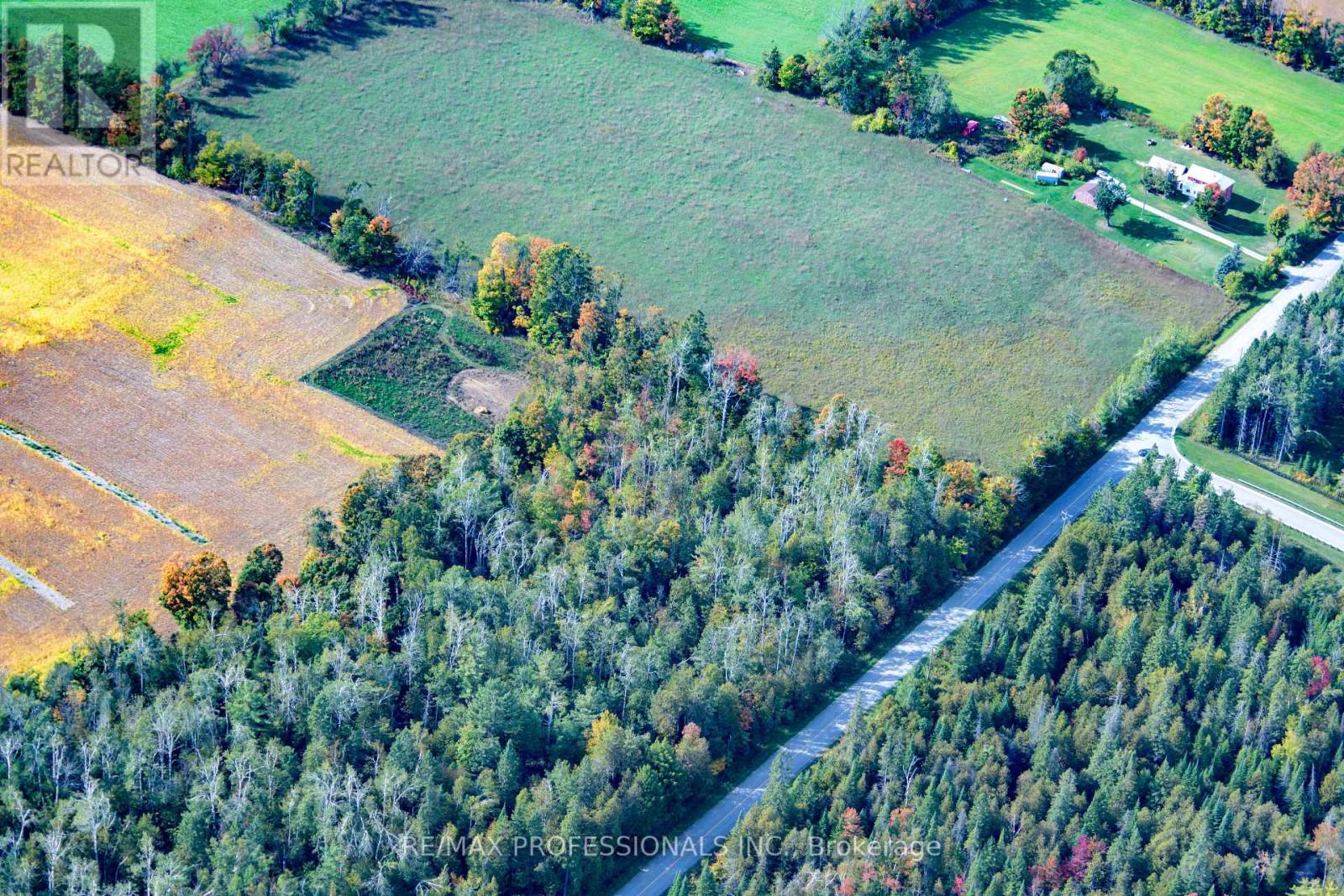 2960 Line 8 N, Oro-Medonte, Ontario  L0K 1N0 - Photo 2 - S12458258