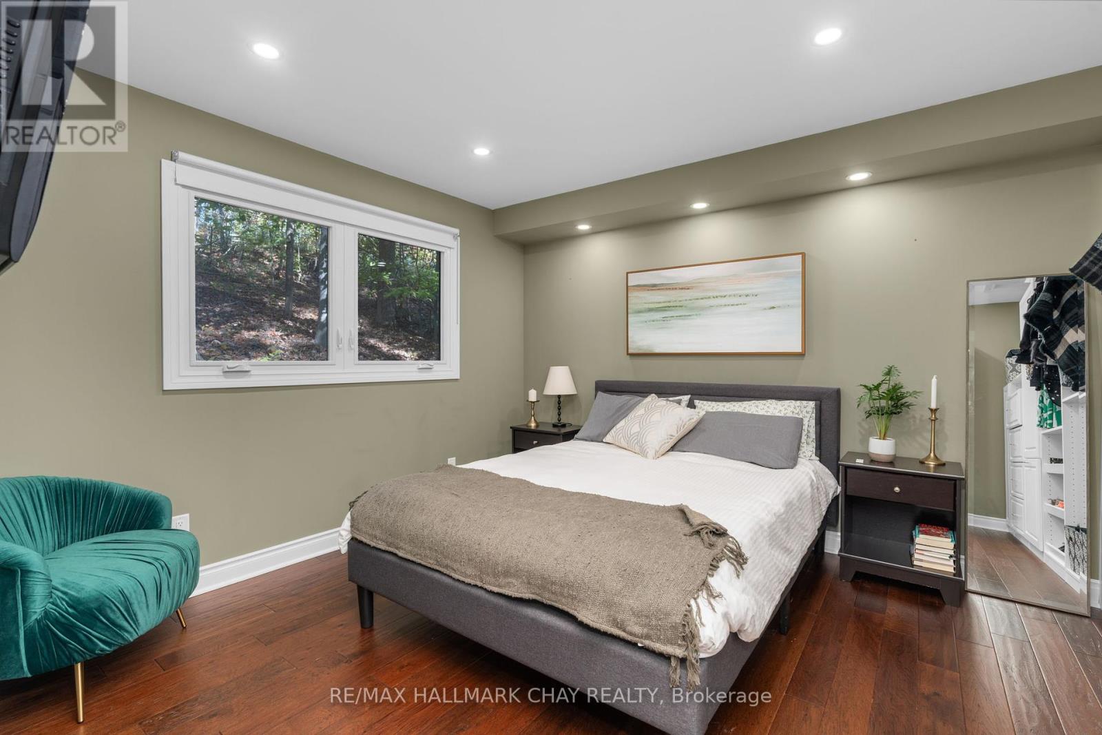 1 Iroquois Ridge, Oro-Medonte, Ontario  L0K 1E0 - Photo 22 - S12458280