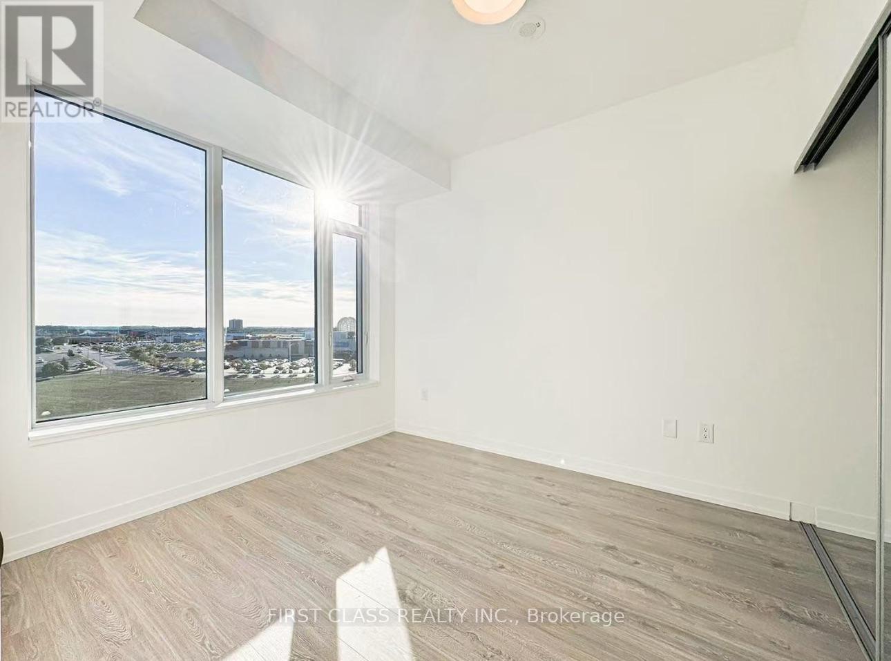 920 - 2485 EGLINTON AVENUE W, Mississauga, Ontario