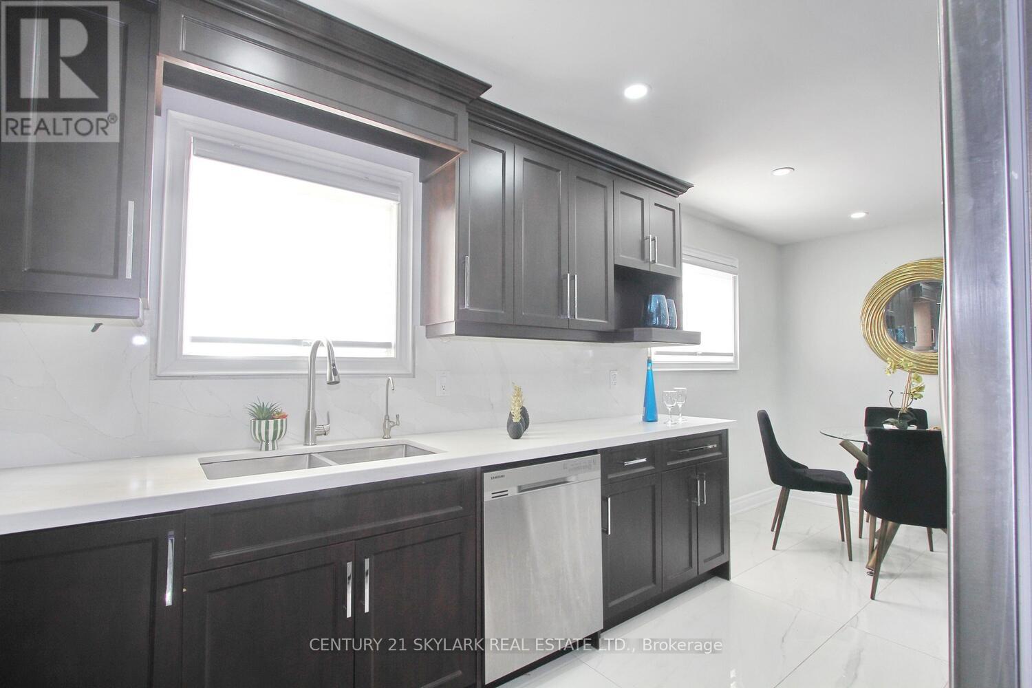 3376 Twilight Road, Mississauga, Ontario  L4T 1Z9 - Photo 15 - W12458242