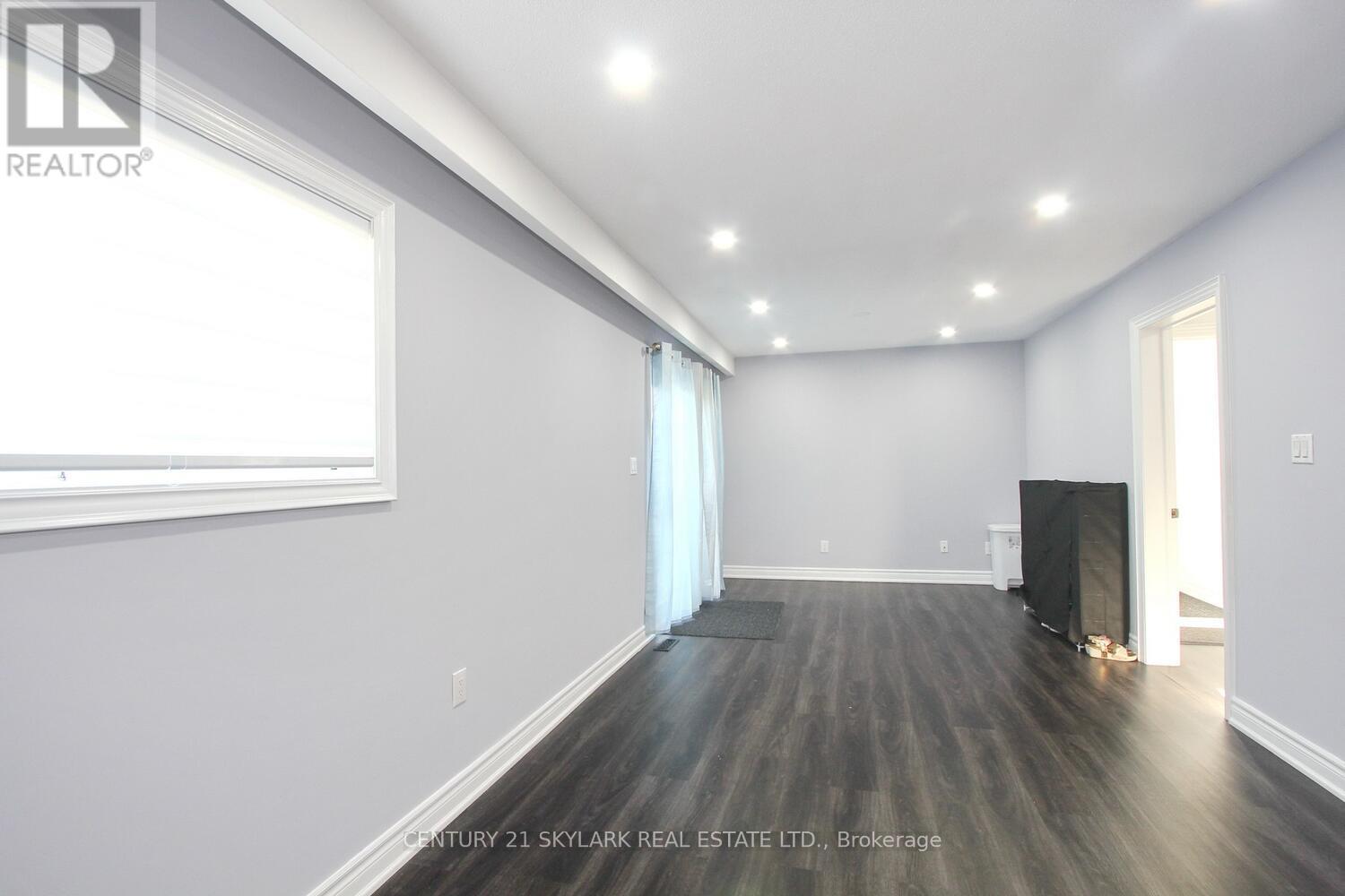 3376 Twilight Road, Mississauga, Ontario  L4T 1Z9 - Photo 21 - W12458242