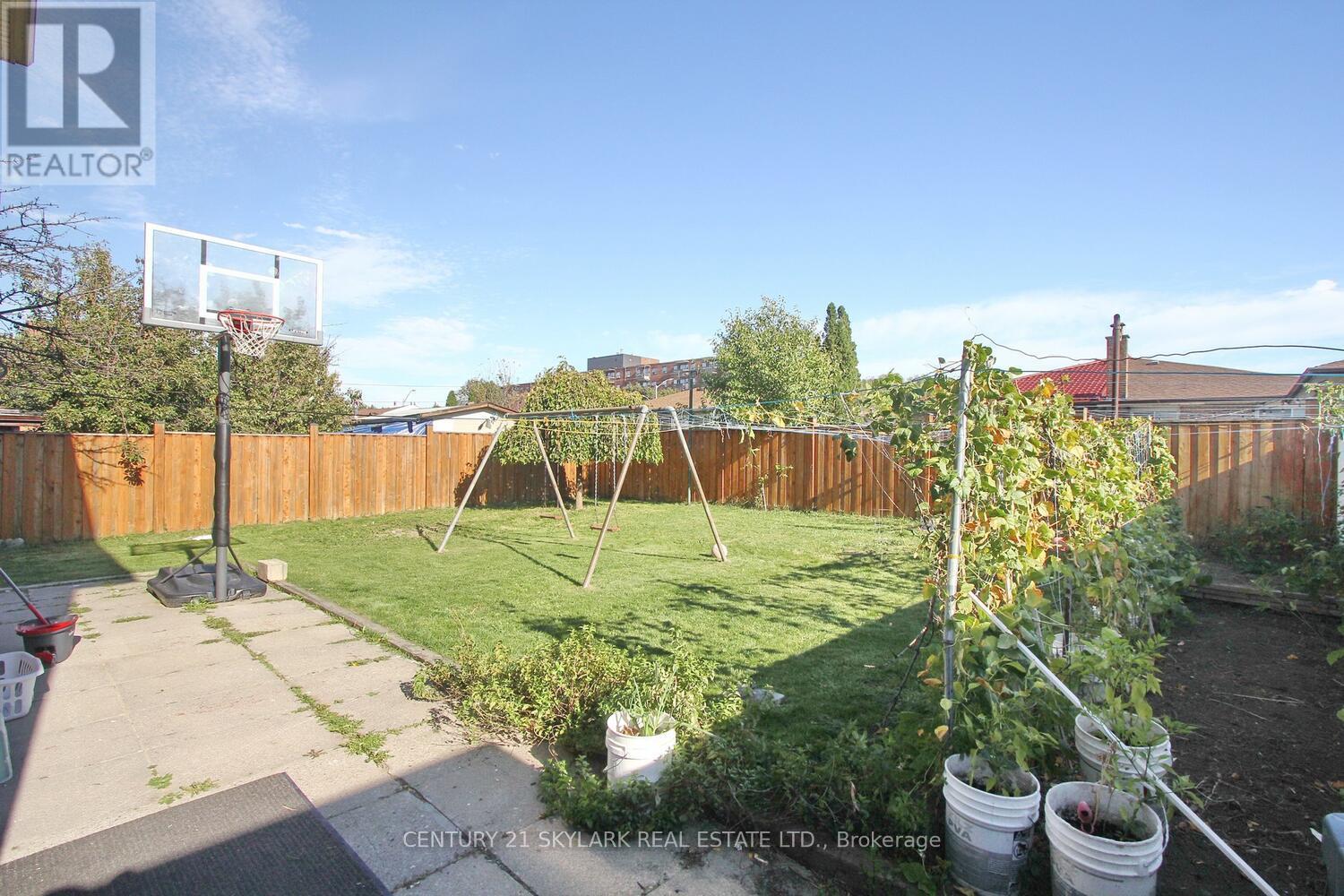 3376 Twilight Road, Mississauga, Ontario  L4T 1Z9 - Photo 29 - W12458242