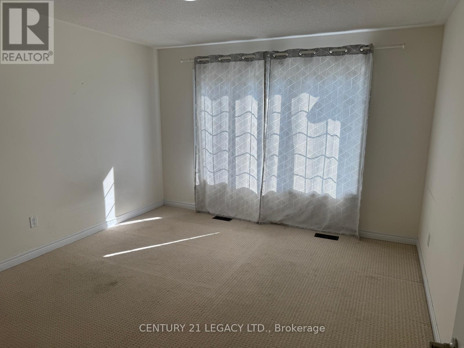 8 George Gray Drive, Brampton, Ontario  L6R 4A3 - Photo 8 - W12458245
