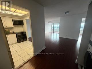 1810 - 135 Hillcrest Avenue, Mississauga, Ontario  L5B 4B1 - Photo 3 - W12458278