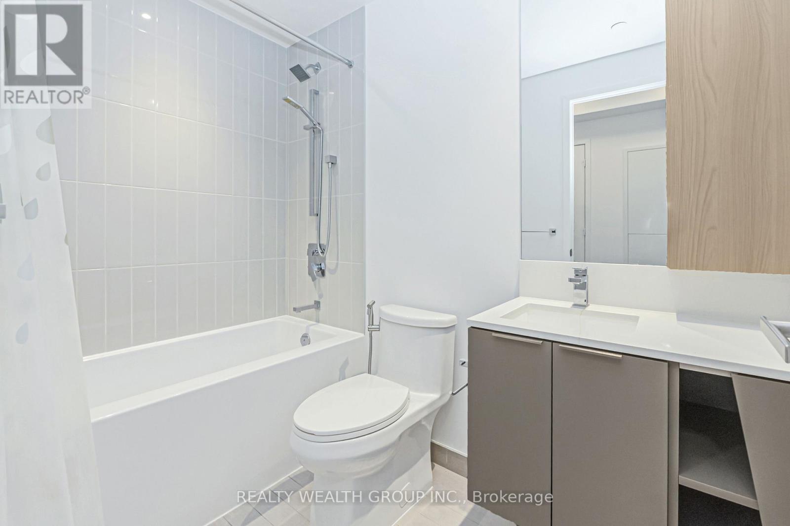 3911 - 3900 Confederation Parkway, Mississauga, Ontario  L5B 0M3 - Photo 7 - W12458283