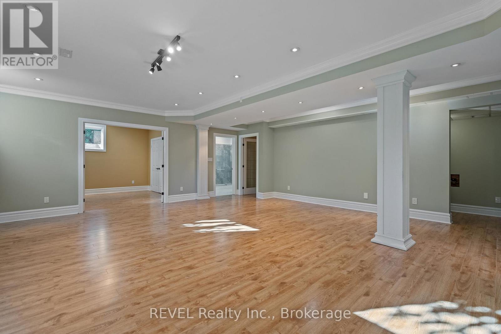 6718 Domenic Crescent, Niagara Falls, Ontario  L2J 4L5 - Photo 39 - X12458299