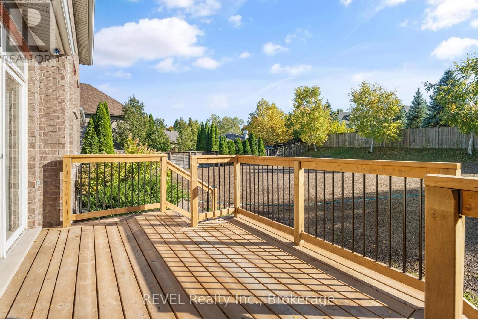 6718 Domenic Crescent, Niagara Falls, Ontario  L2J 4L5 - Photo 45 - X12458299
