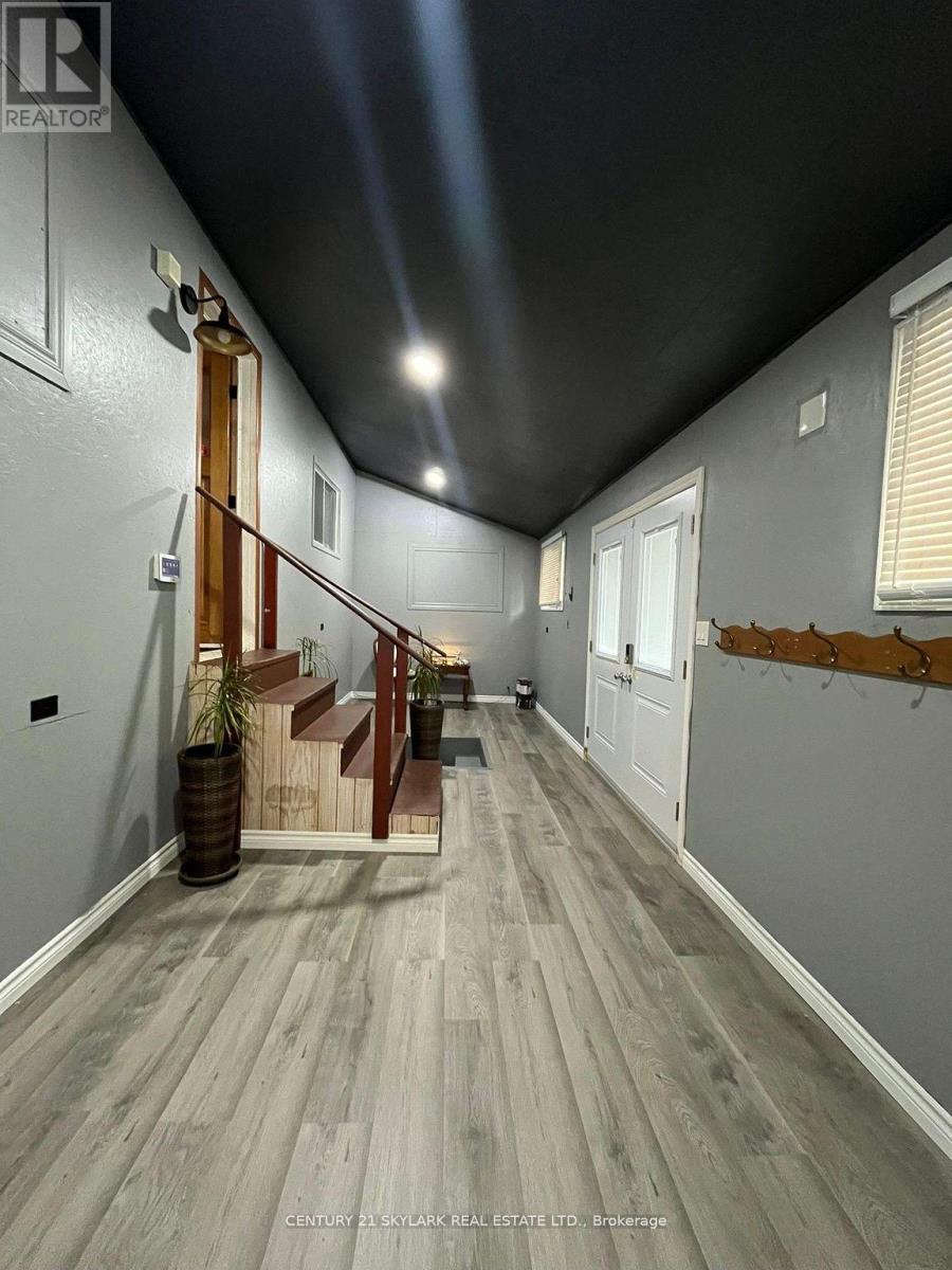 122 Boullee Street, London East, Ontario  N5Y 1T7 - Photo 3 - X12458274