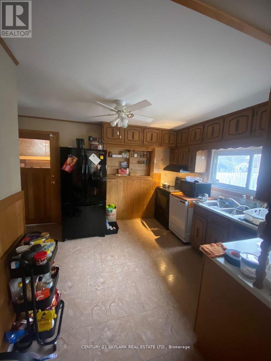 122 Boullee Street, London East, Ontario  N5Y 1T7 - Photo 5 - X12458274