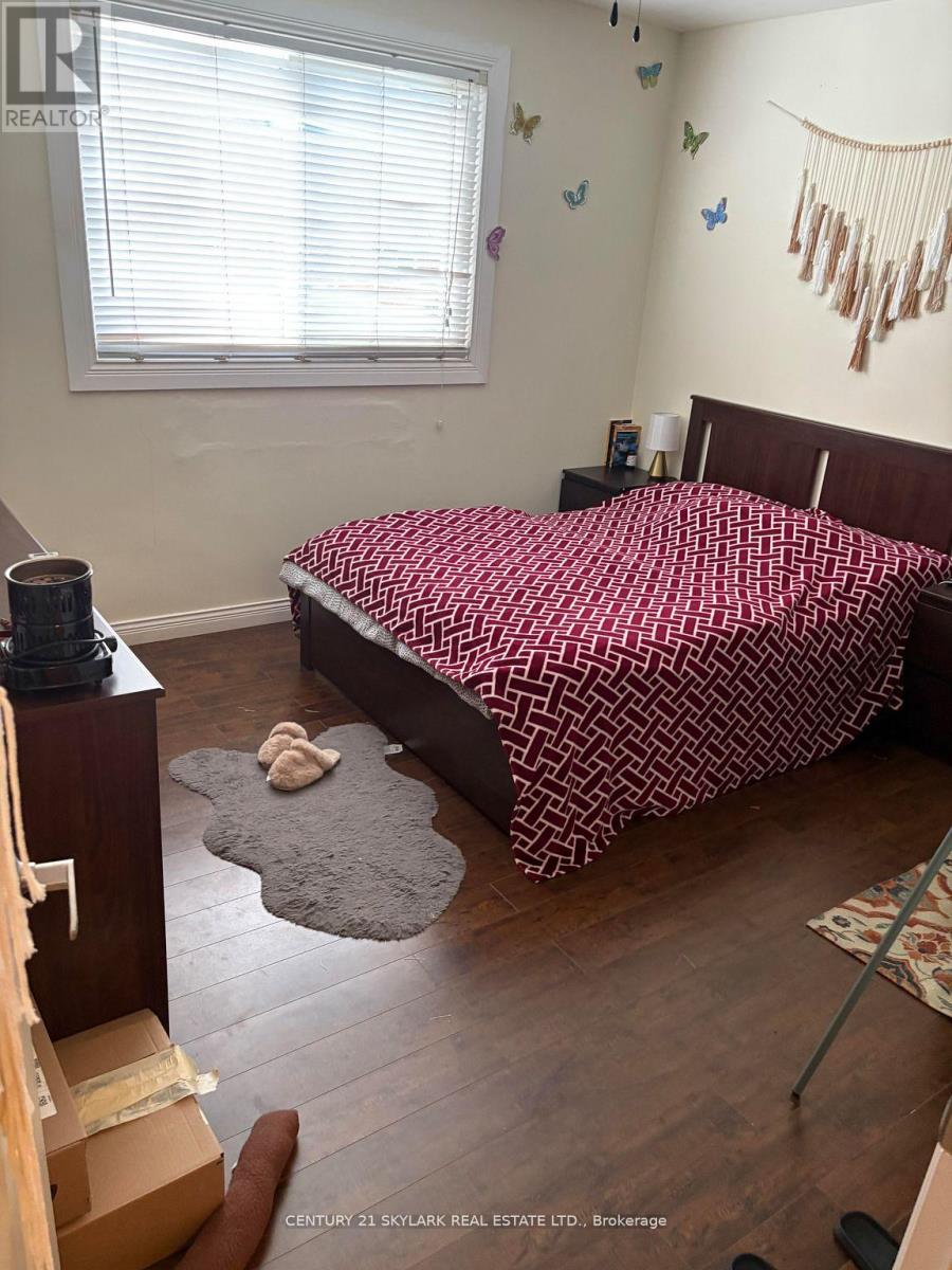 122 Boullee Street, London East, Ontario  N5Y 1T7 - Photo 7 - X12458274