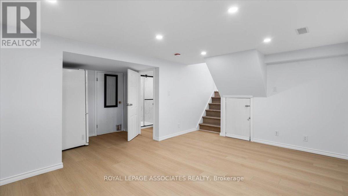 27 Janlyn Crescent, Belleville, Ontario  K8N 1L1 - Photo 32 - X12449565
